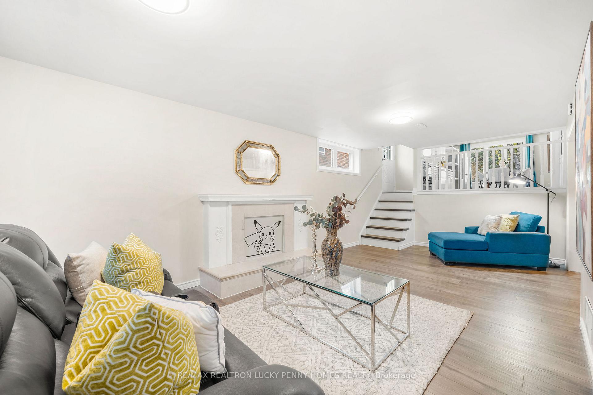 Photo 18 of 10 Gladiator Road, Markham, Bullock — HOMEH