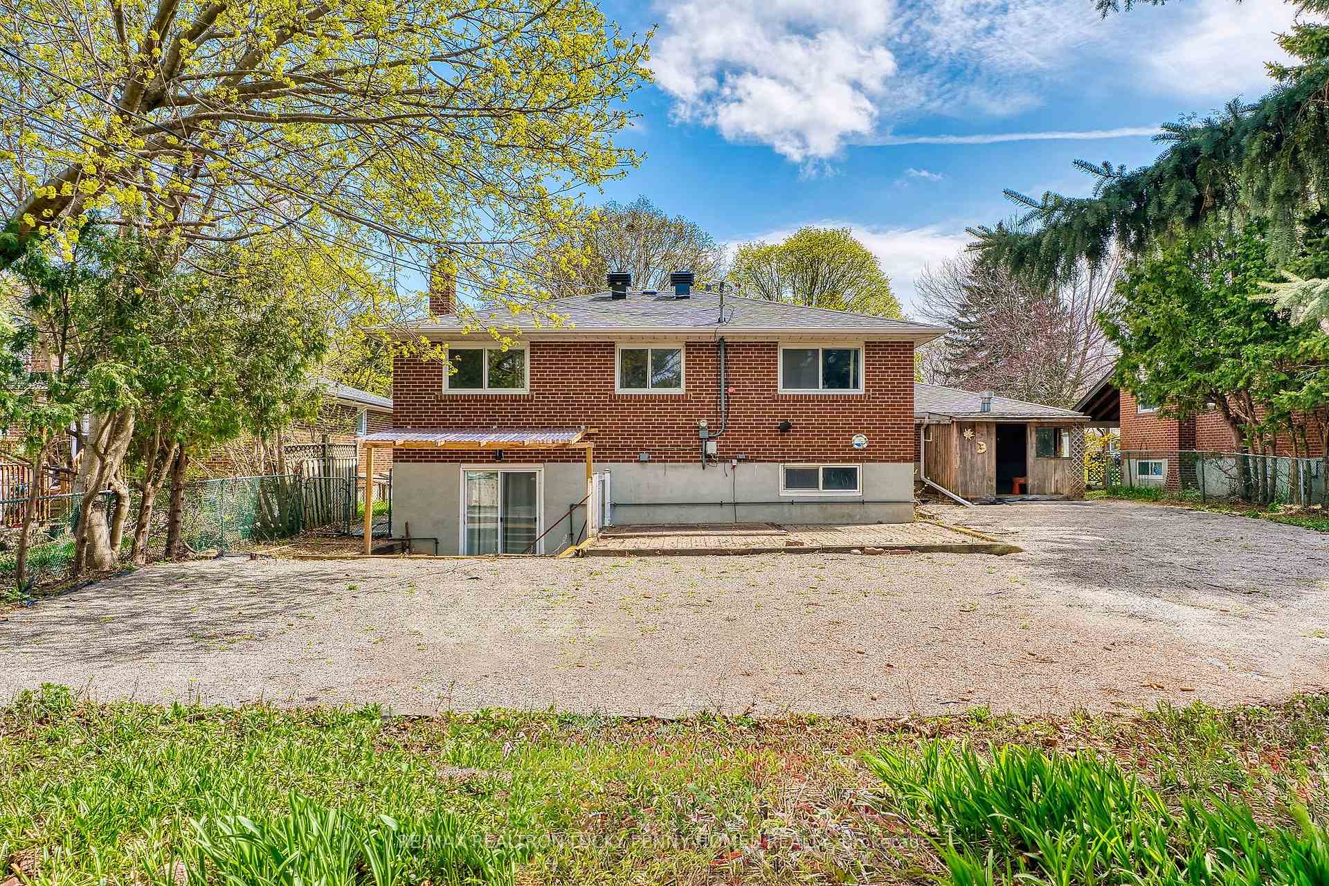 Photo 24 of 10 Gladiator Road, Markham, Bullock — HOMEH