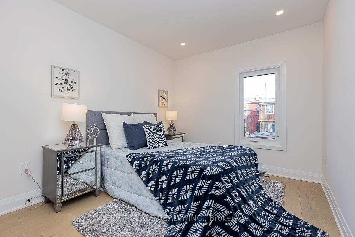 Photo 10 of 28 Endean Avenue, Toronto, South Riverdale — HOMEH