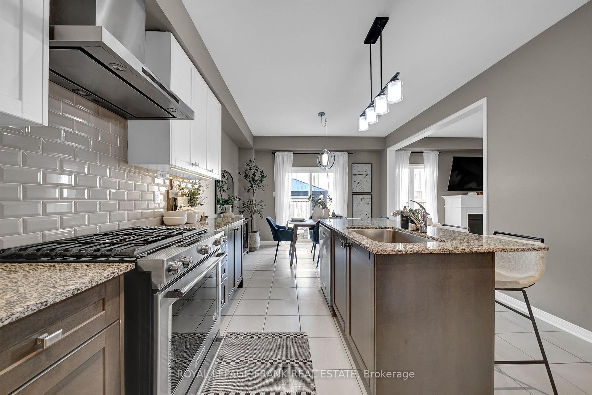 Photo 8 of 23 Jack Roach Street, Clarington, Bowmanville — HOMEH
