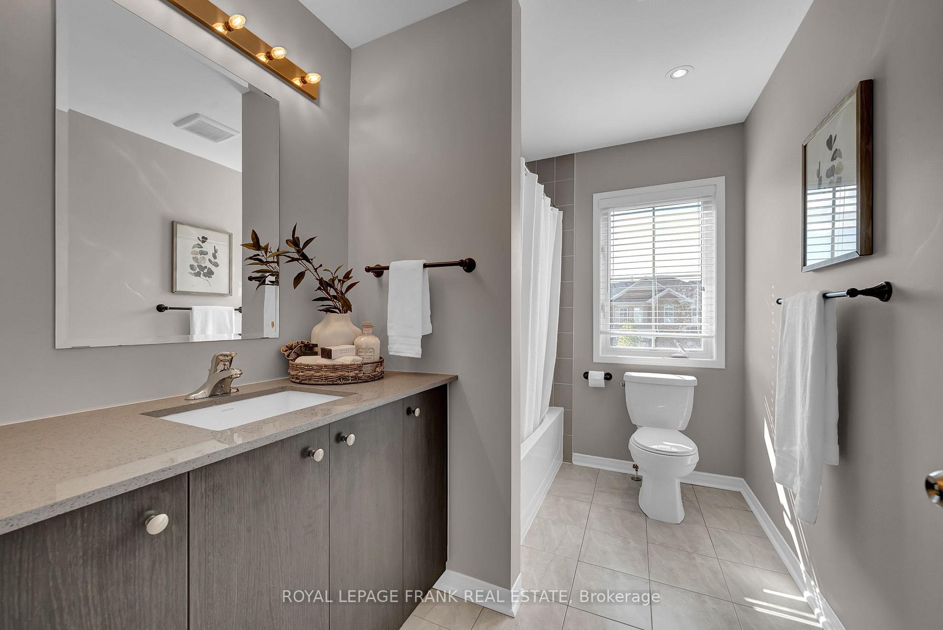 Photo 21 of 23 Jack Roach Street, Clarington, Bowmanville — HOMEH
