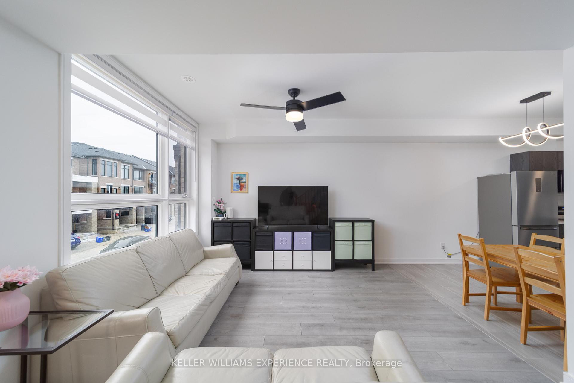 Photo 19 of 18 Red Maple Lane, Barrie, Innis-Shore — HOMEH