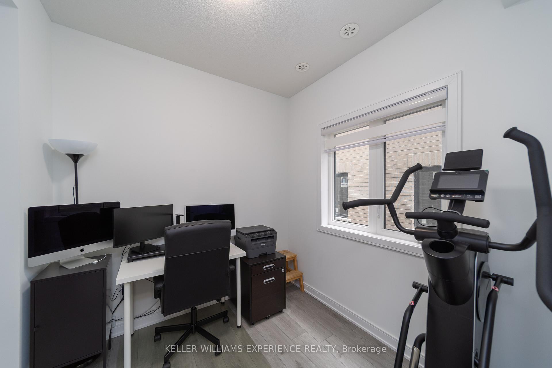 Photo 33 of 18 Red Maple Lane, Barrie, Innis-Shore — HOMEH