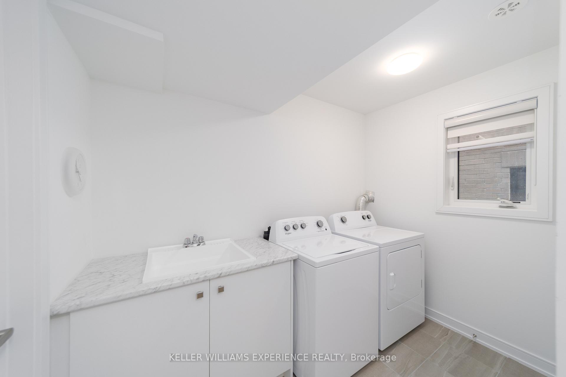 Photo 21 of 18 Red Maple Lane, Barrie, Innis-Shore — HOMEH