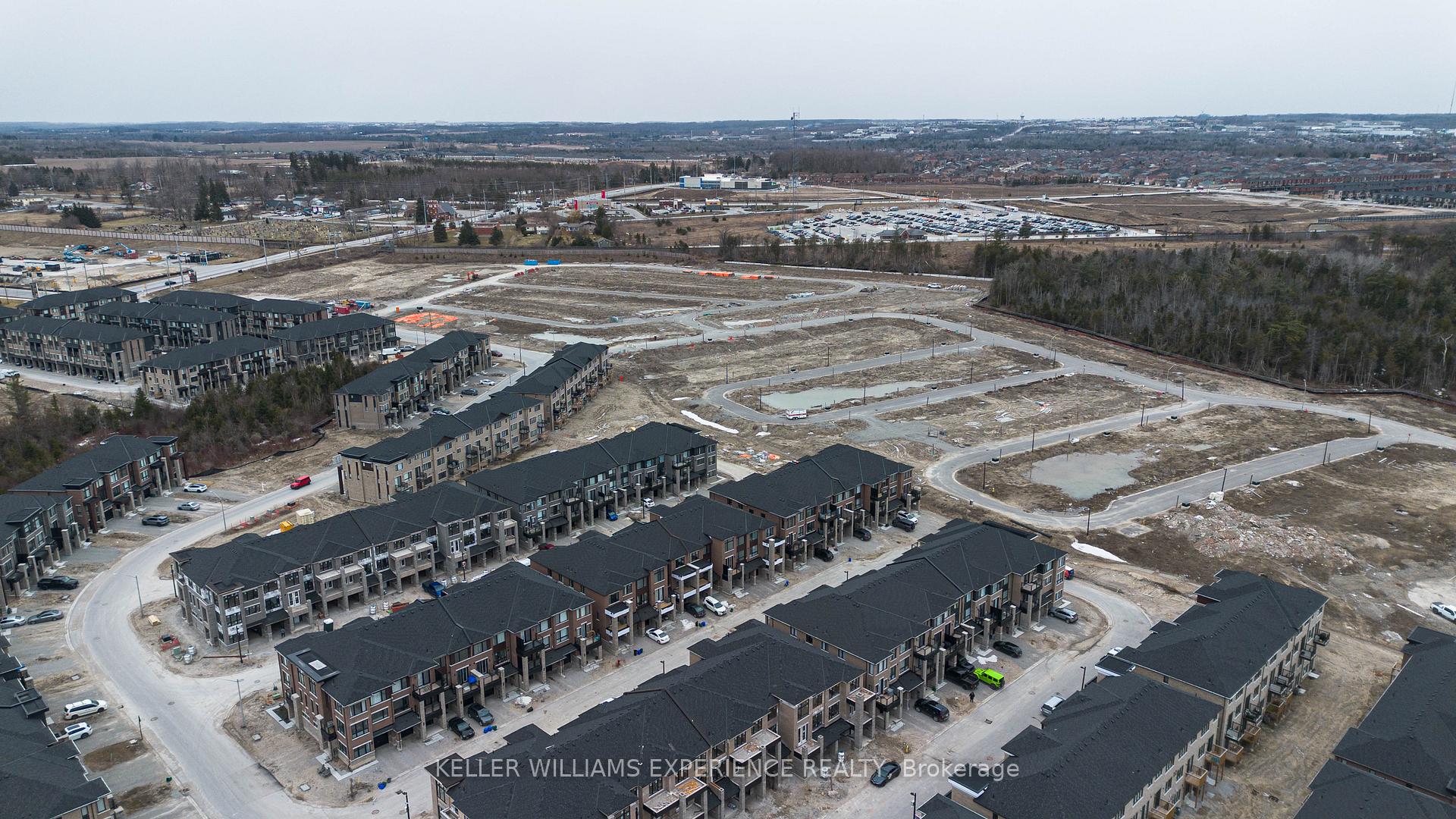 Photo 30 of 18 Red Maple Lane, Barrie, Innis-Shore — HOMEH
