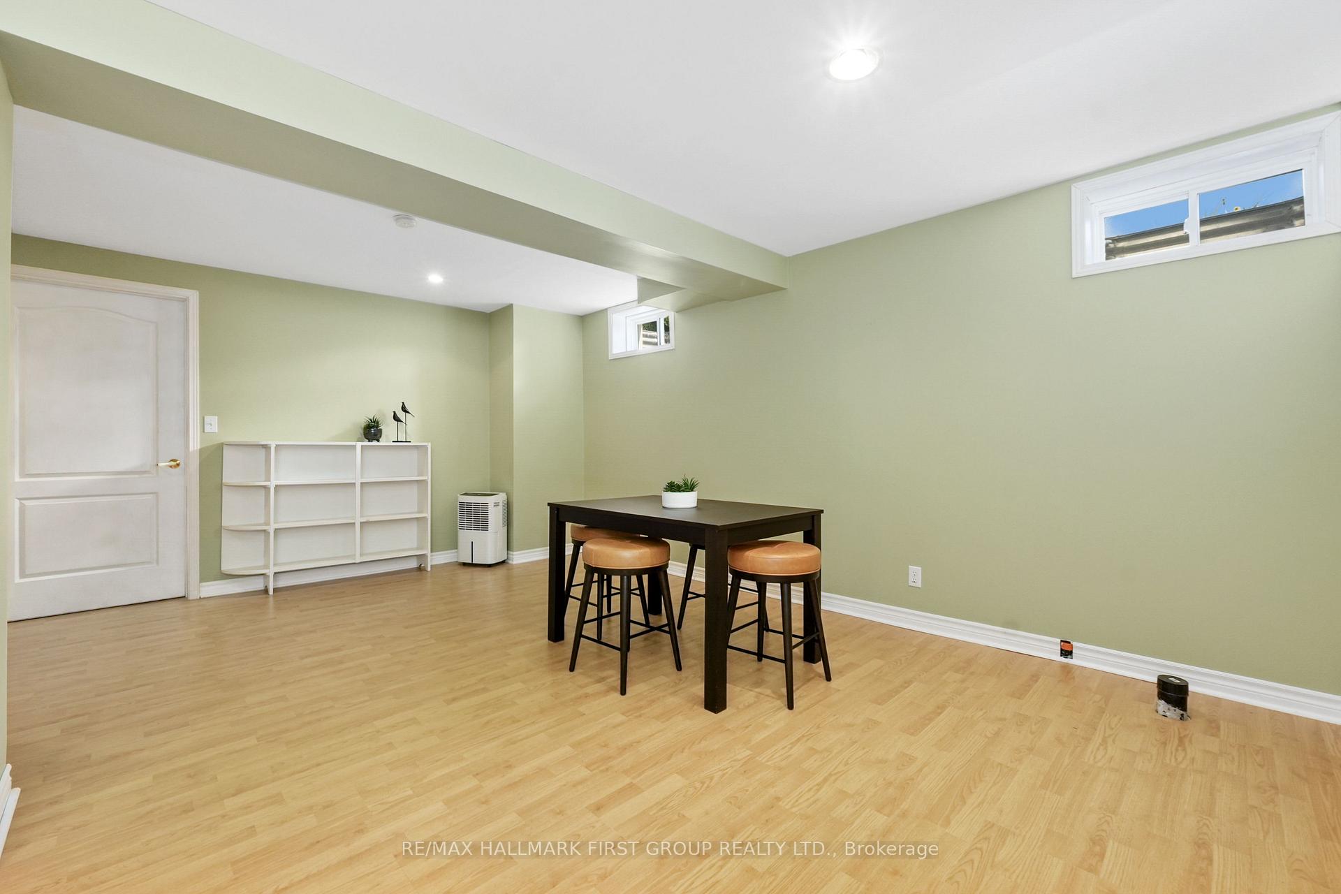 Photo 15 of 5 Ravine Drive, Hamilton Township, Baltimore — HOMEH