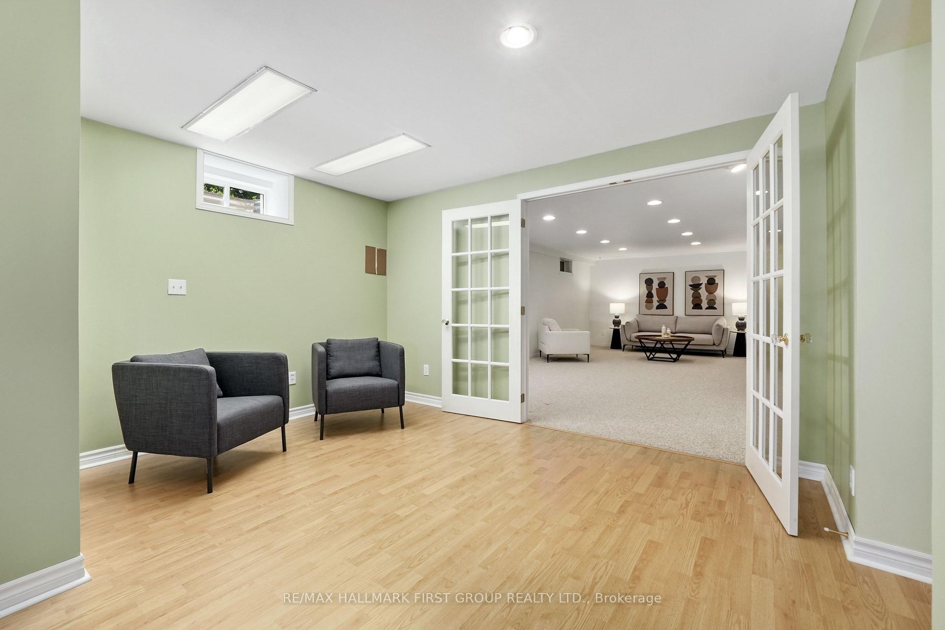 Photo 18 of 5 Ravine Drive, Hamilton Township, Baltimore — HOMEH