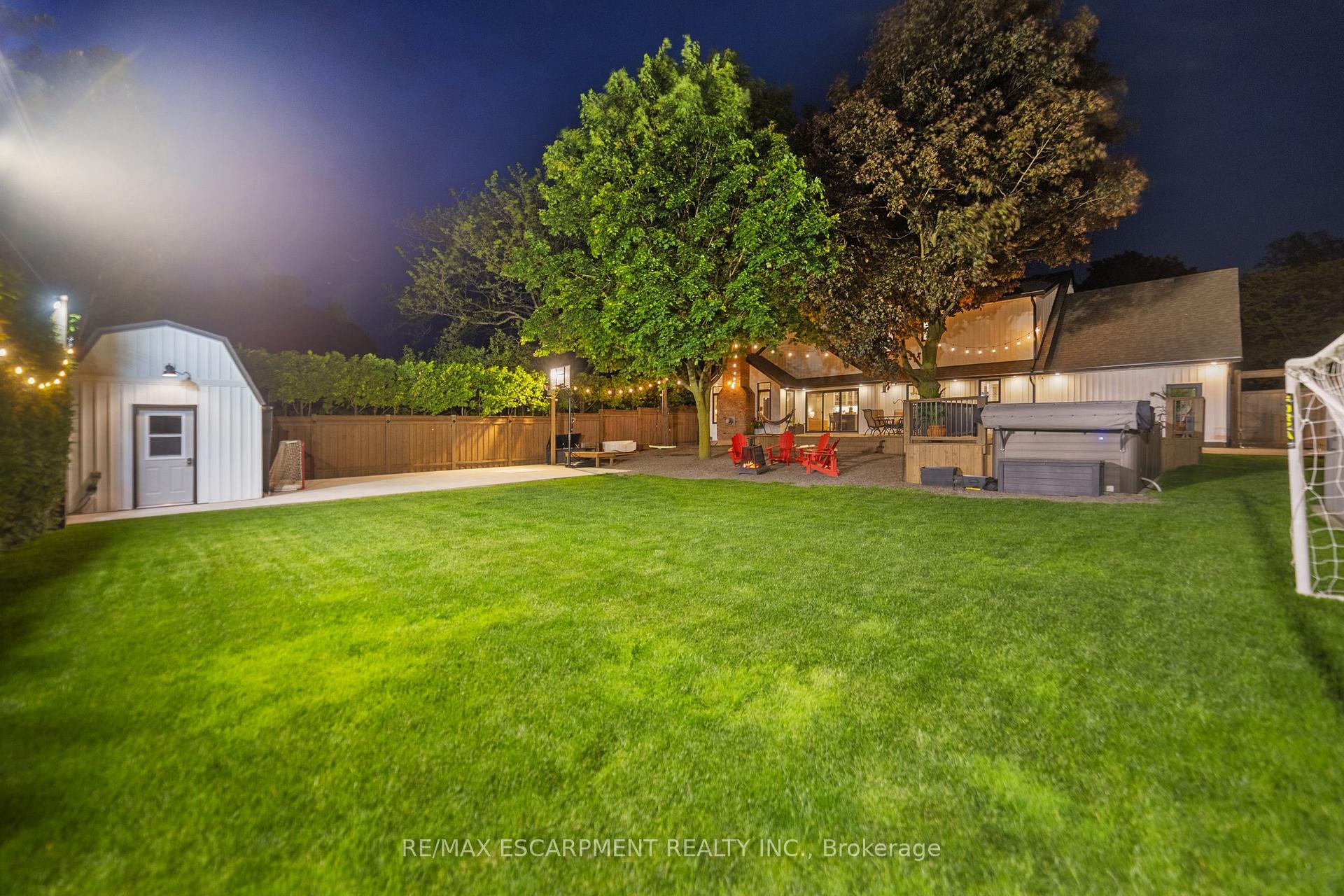 Photo 38 of 35 Garden Drive, Grimsby, Grimsby West — HOMEH