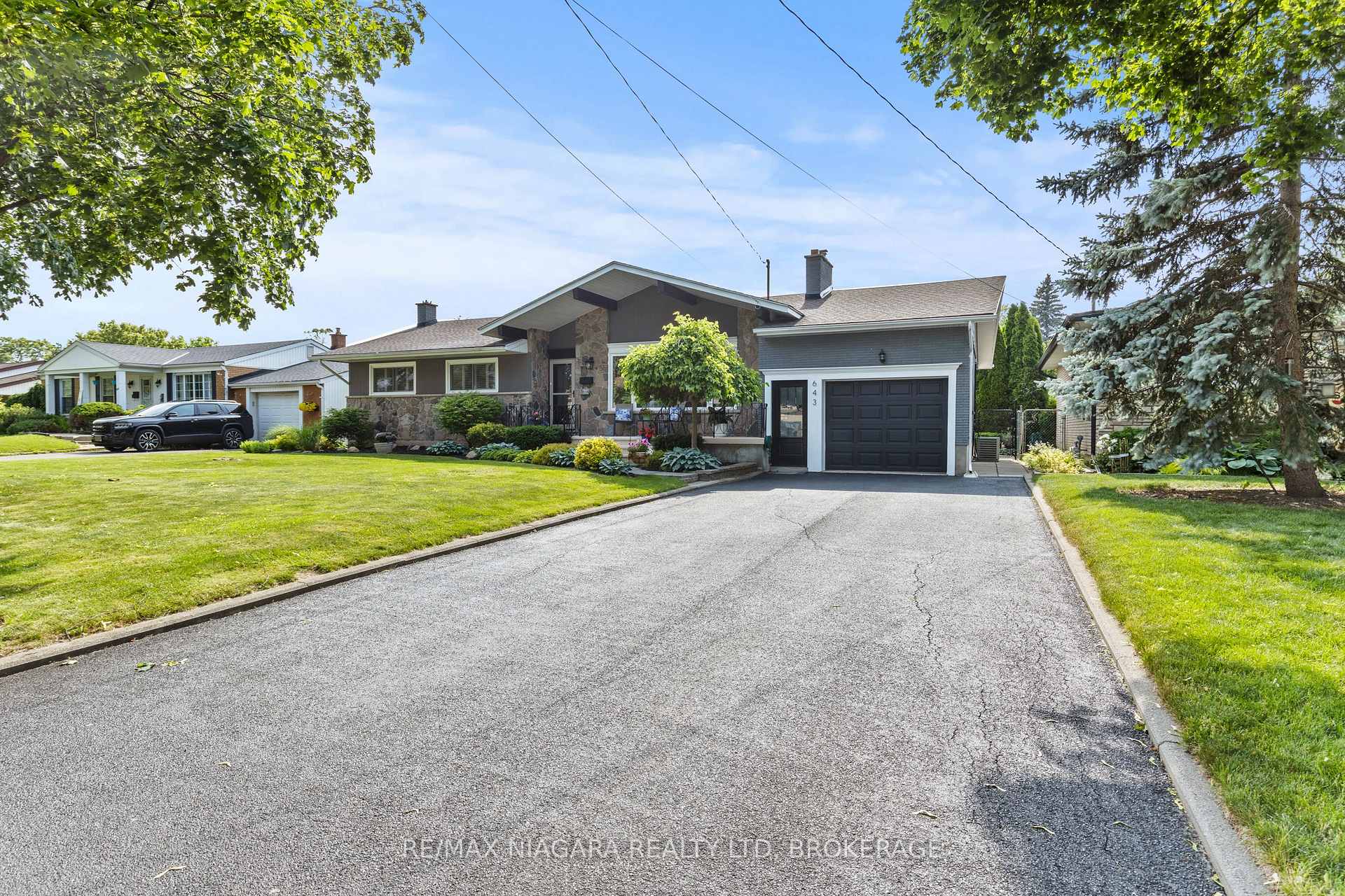 Photo 8 of 643 Vine Street, St. Catharines, Lakeshore — HOMEH