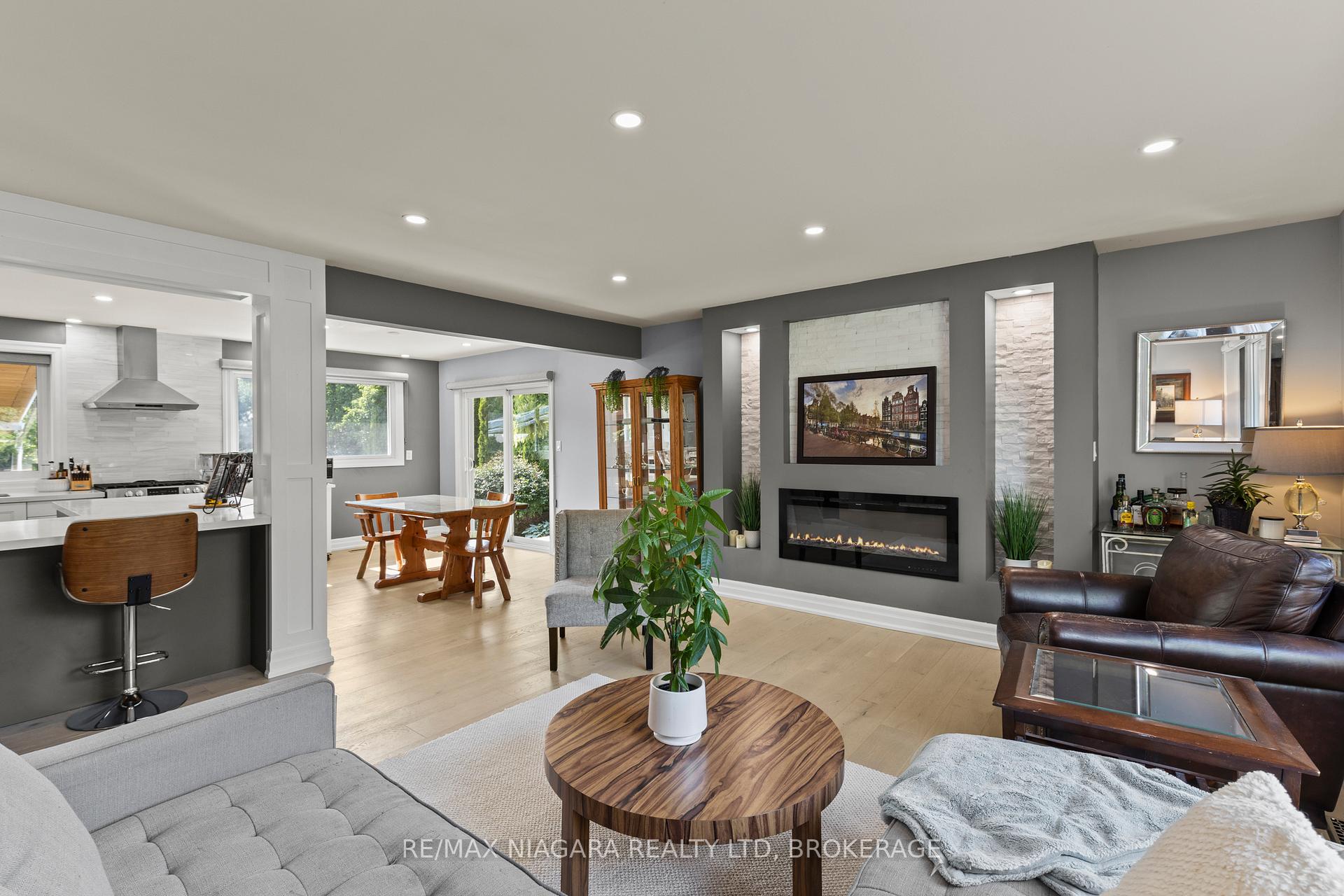 Photo 16 of 643 Vine Street, St. Catharines, Lakeshore — HOMEH