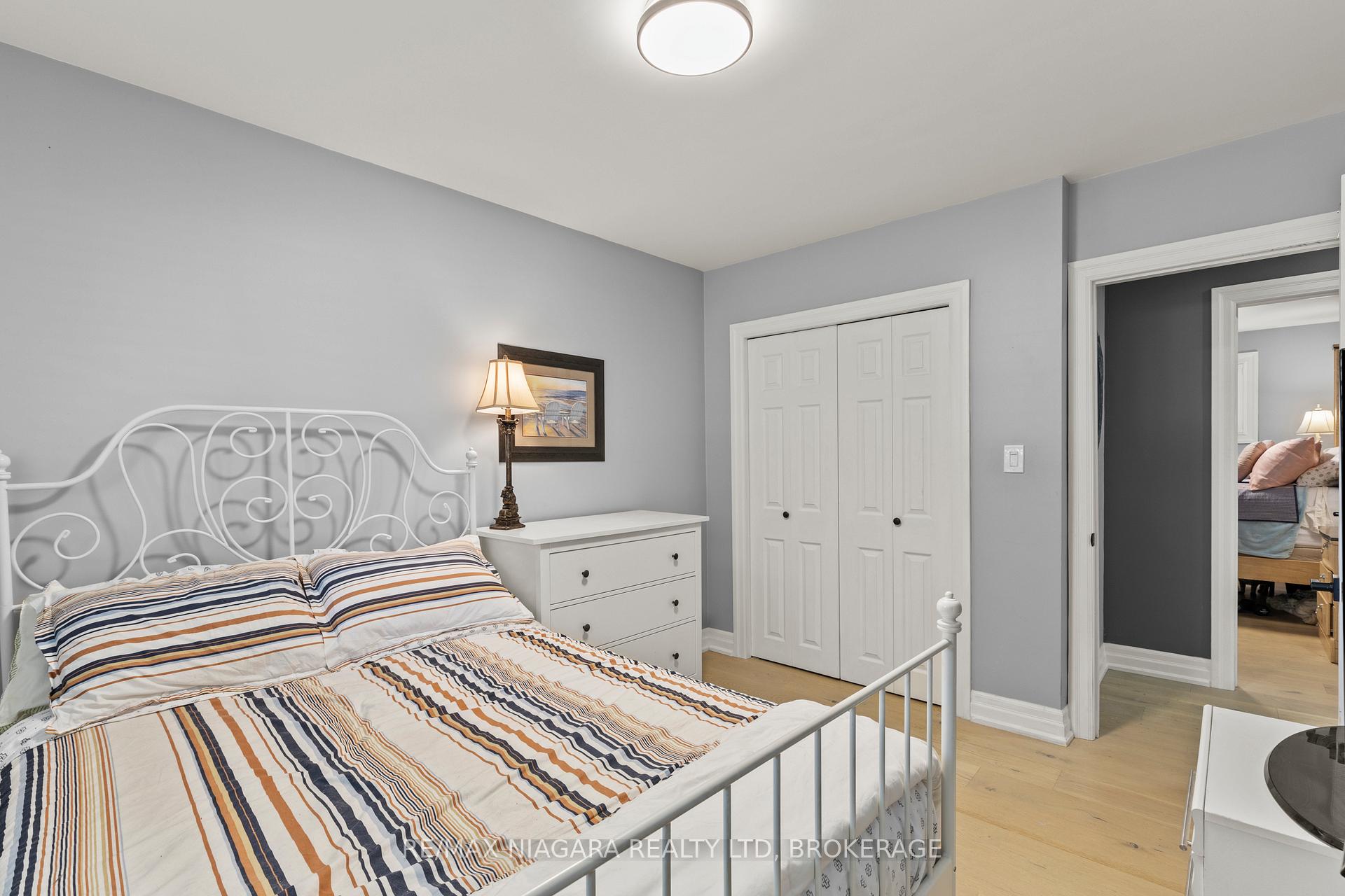 Photo 7 of 643 Vine Street, St. Catharines, Lakeshore — HOMEH