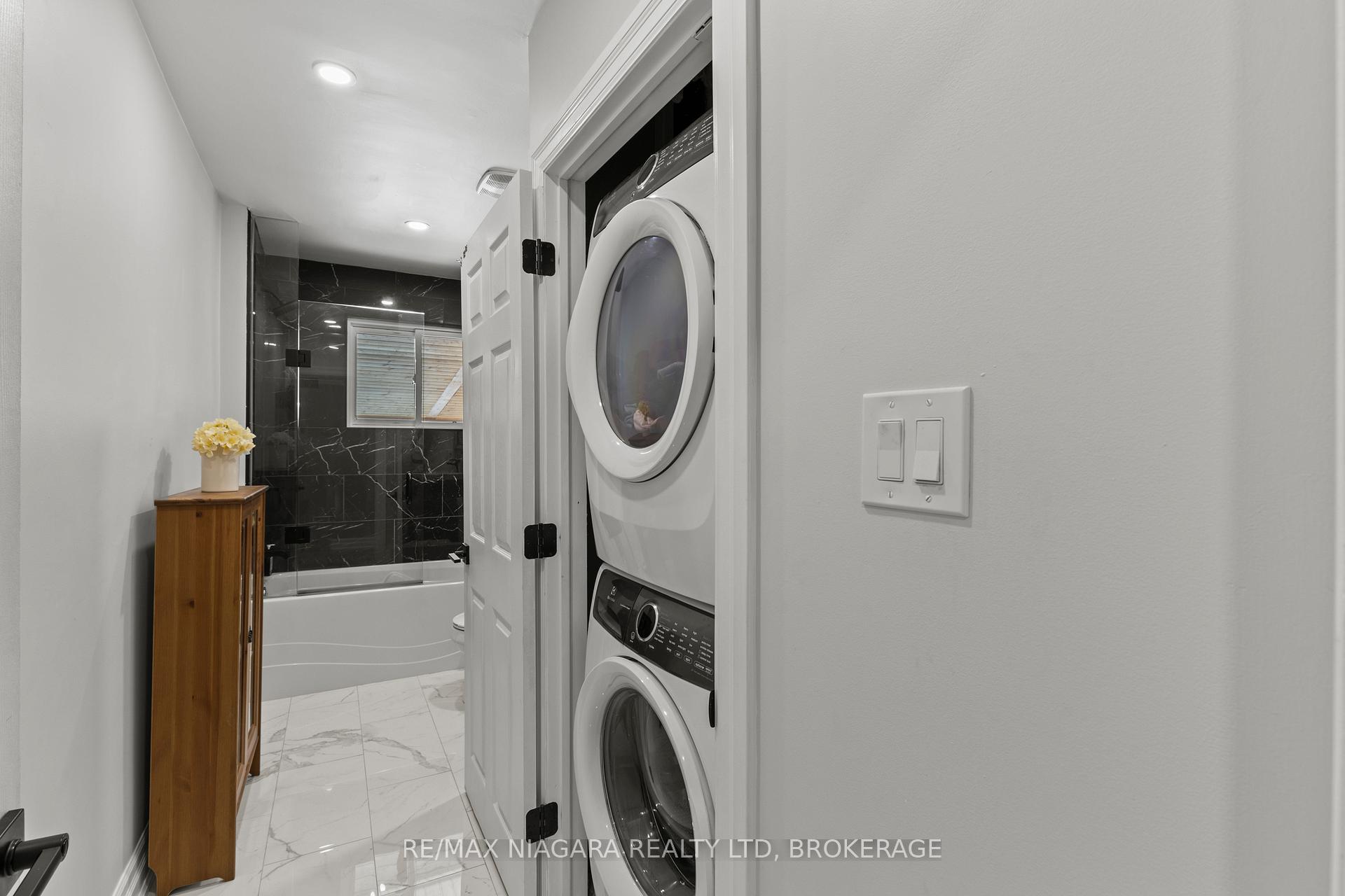 Photo 22 of 643 Vine Street, St. Catharines, Lakeshore — HOMEH