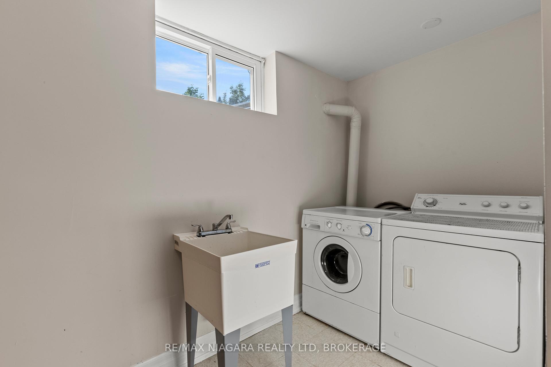 Photo 28 of 643 Vine Street, St. Catharines, Lakeshore — HOMEH