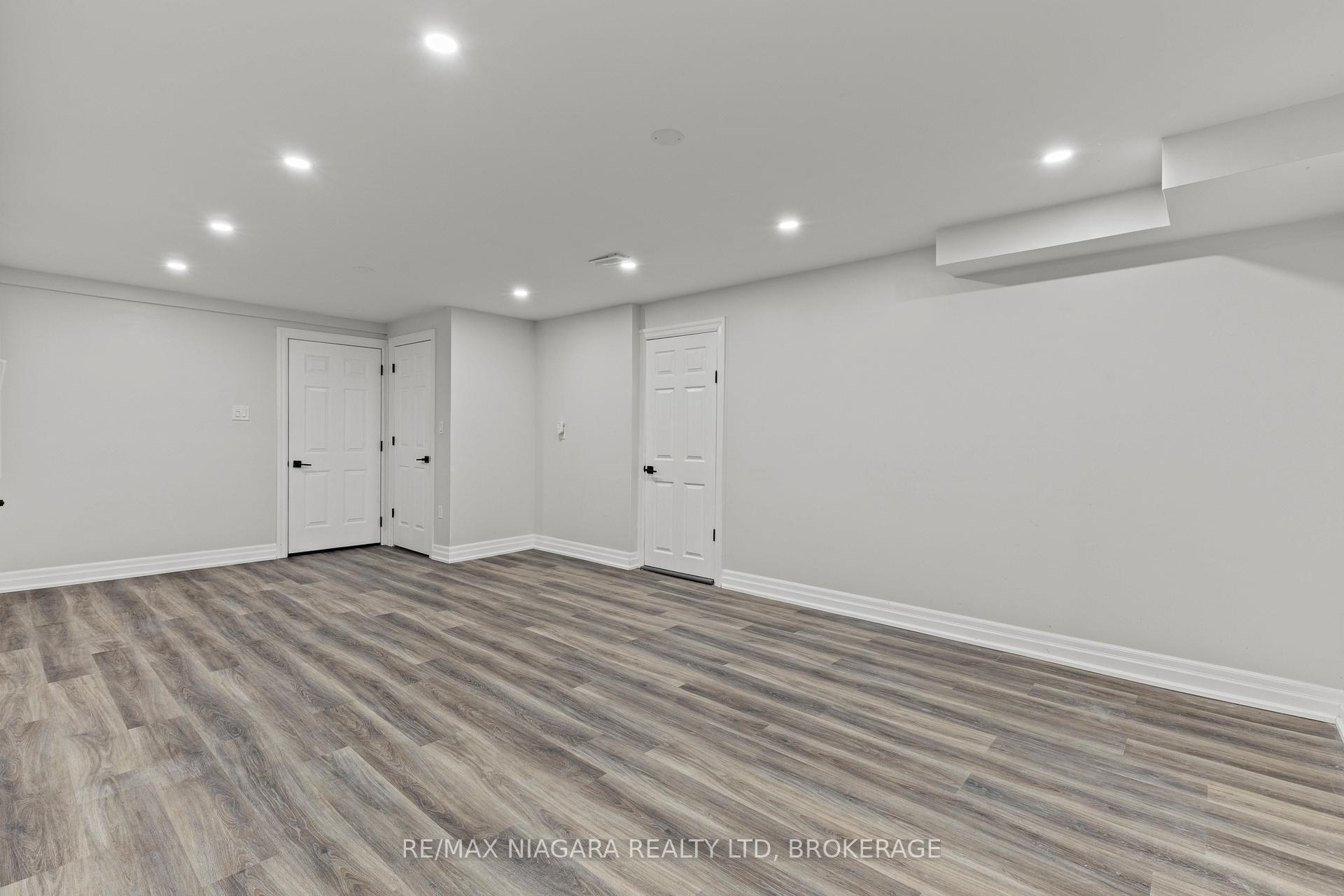 Photo 27 of 643 Vine Street, St. Catharines, Lakeshore — HOMEH