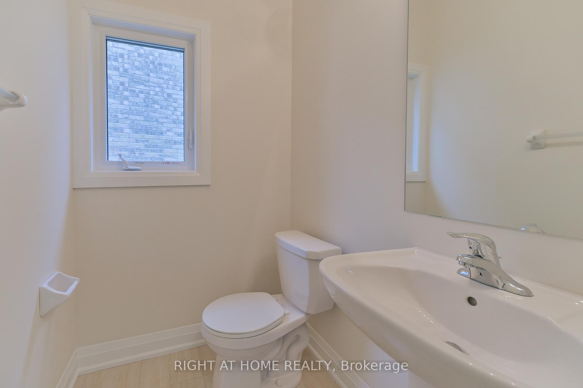 Photo 17 of 74 North Garden Boulevard, Scugog, Port Perry — HOMEH