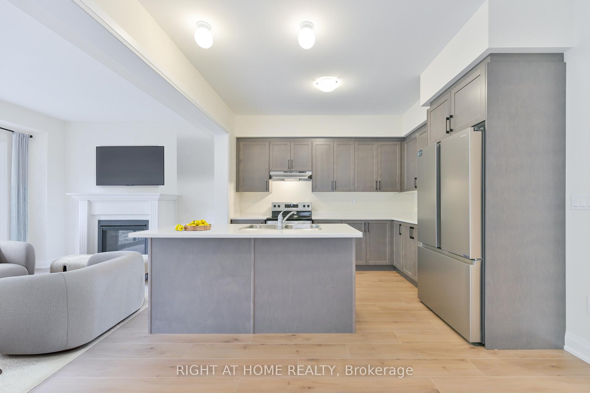 Photo 7 of 74 North Garden Boulevard, Scugog, Port Perry — HOMEH