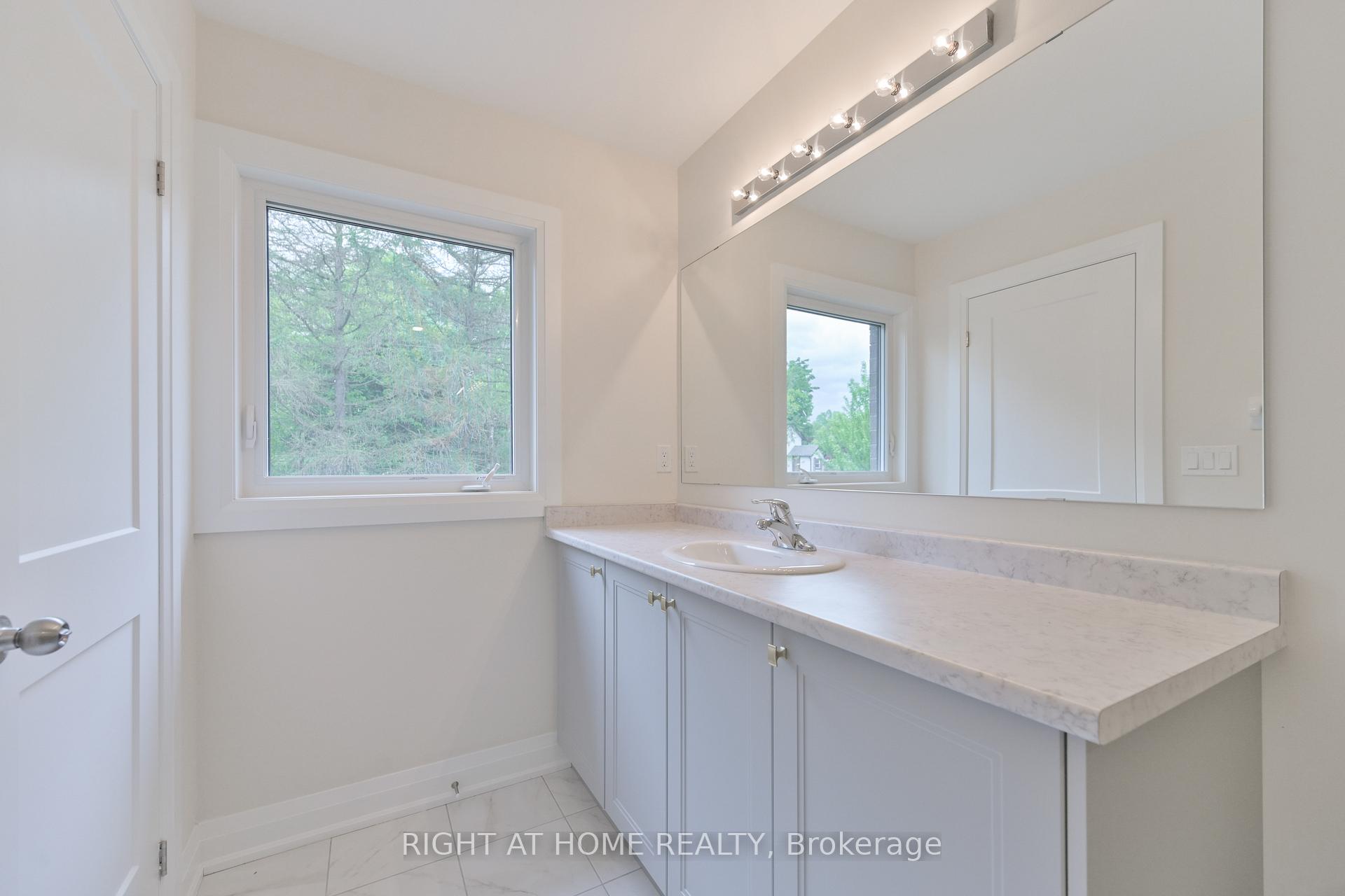 Photo 25 of 74 North Garden Boulevard, Scugog, Port Perry — HOMEH