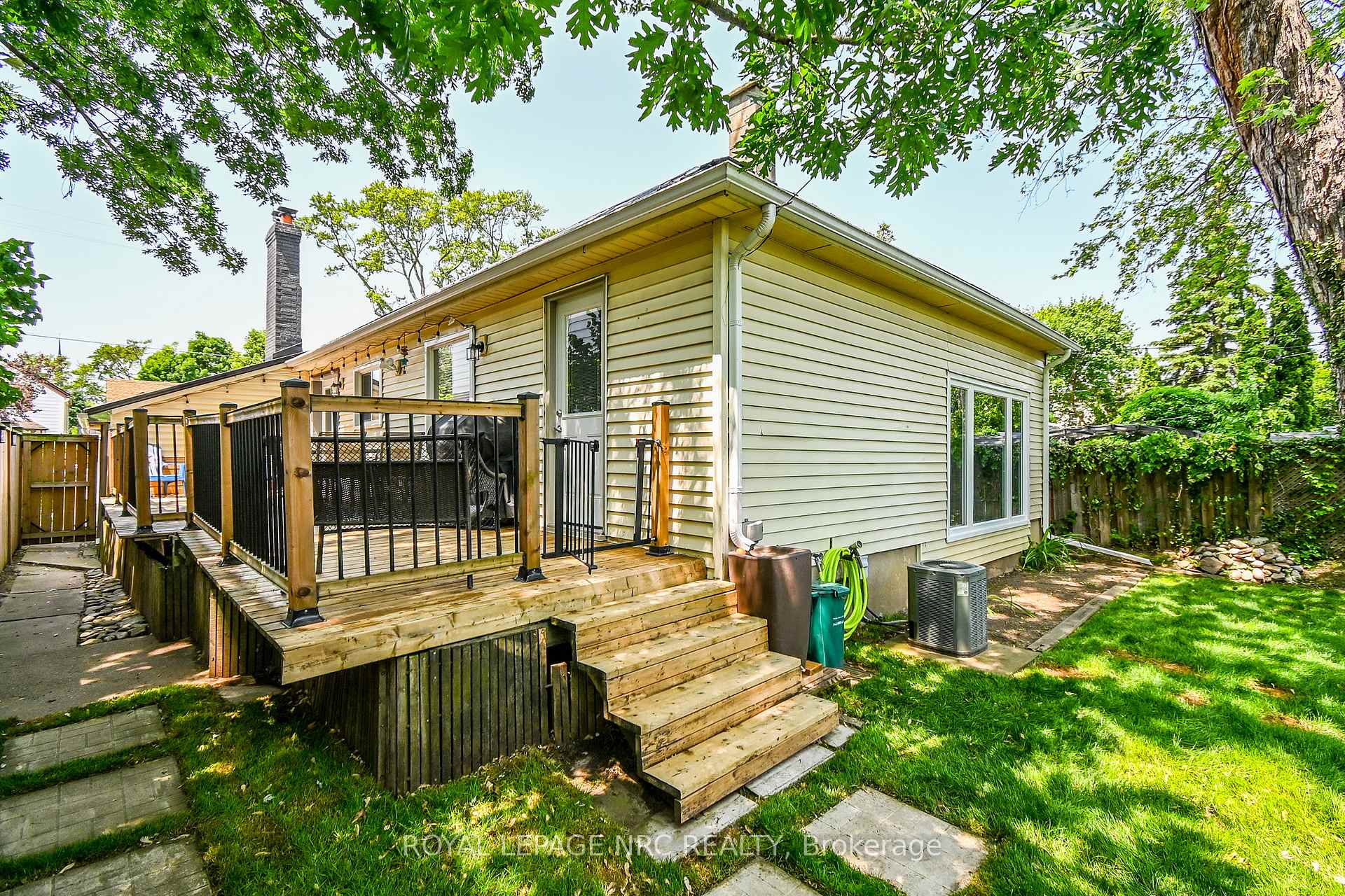 Photo 34 of 134 George Street, St. Catharines, Downtown — HOMEH