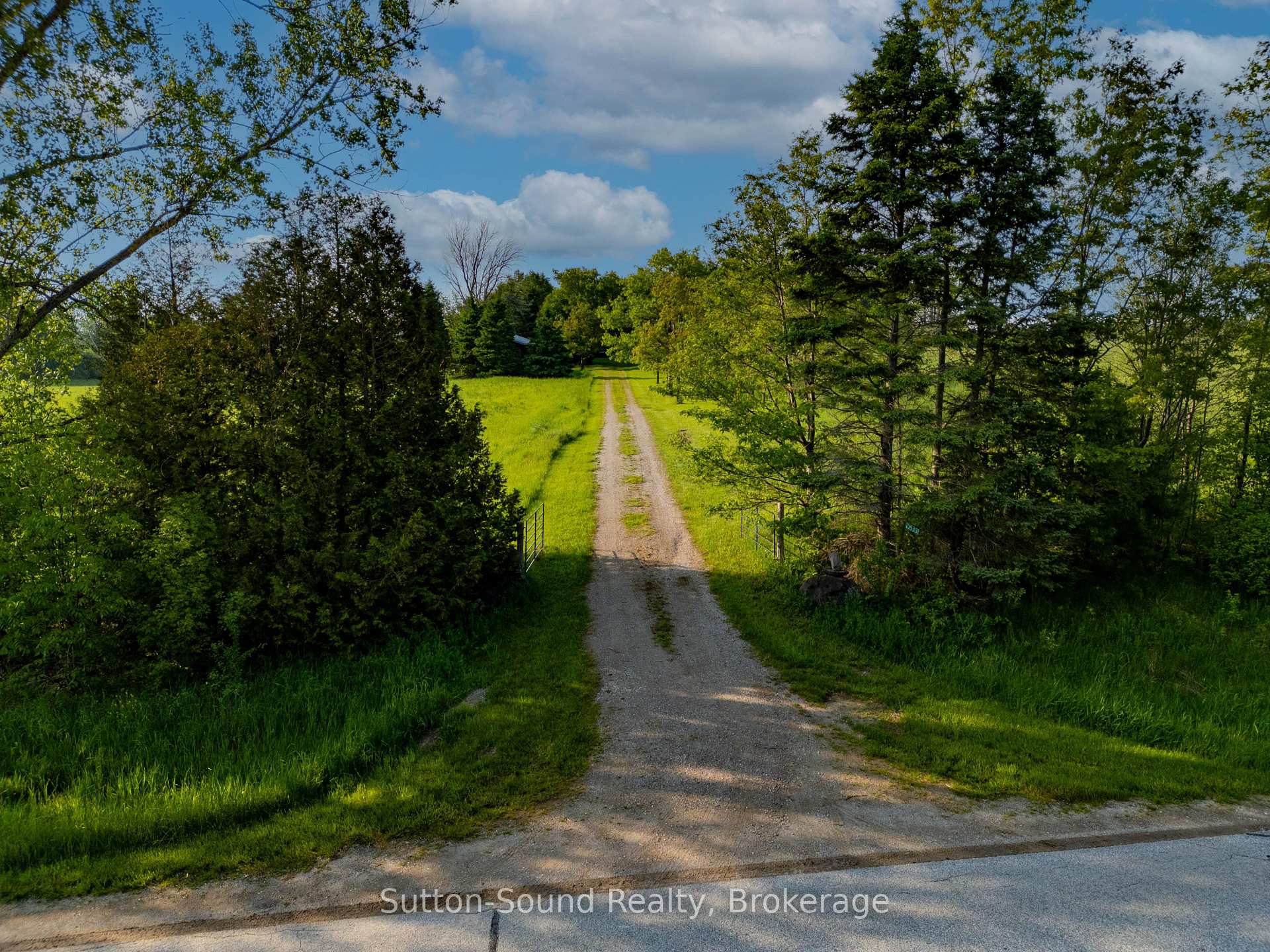 Photo 8 of 105331 10 Side Road, Meaford — HOMEH