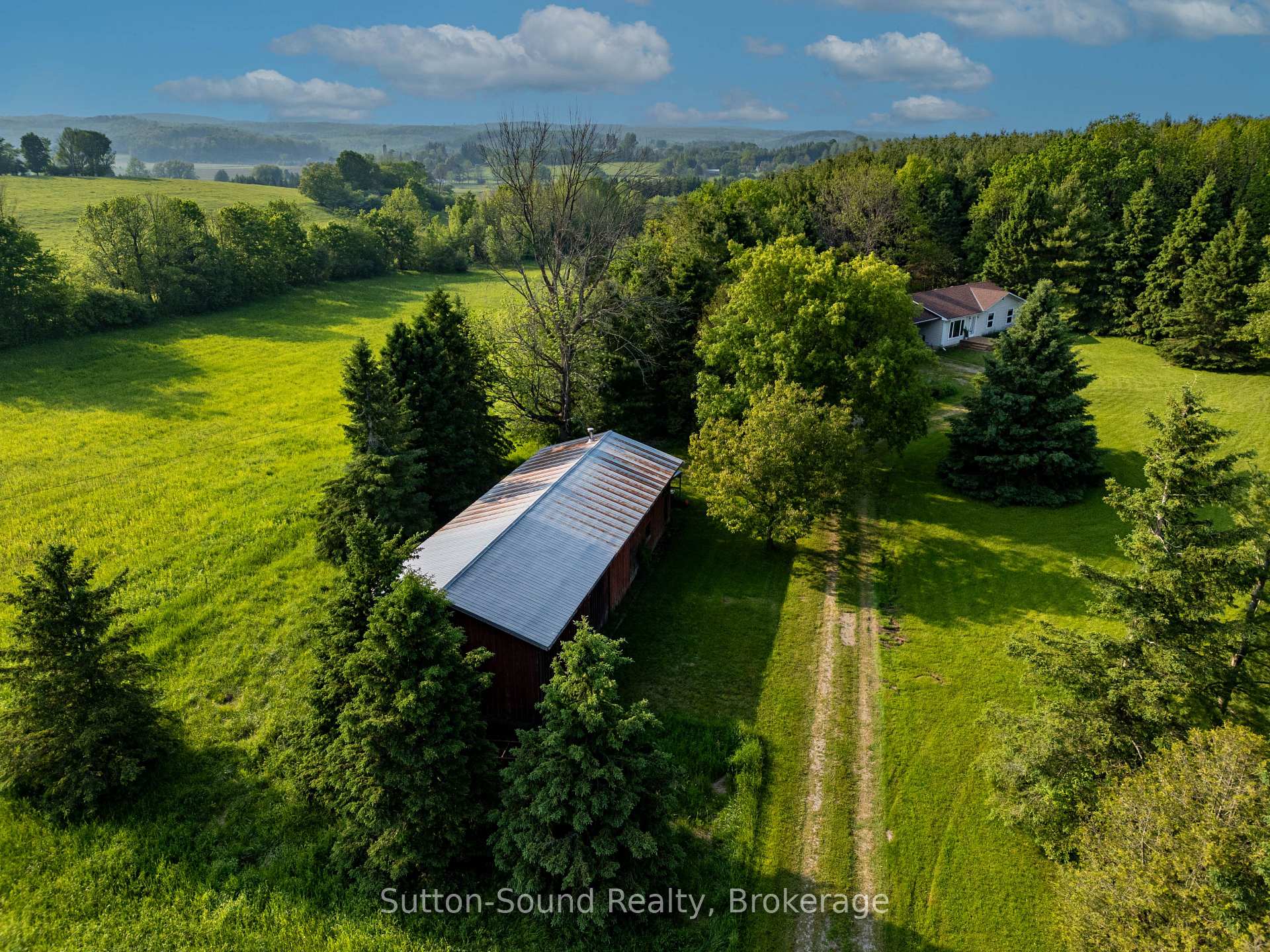 Photo 11 of 105331 10 Side Road, Meaford — HOMEH