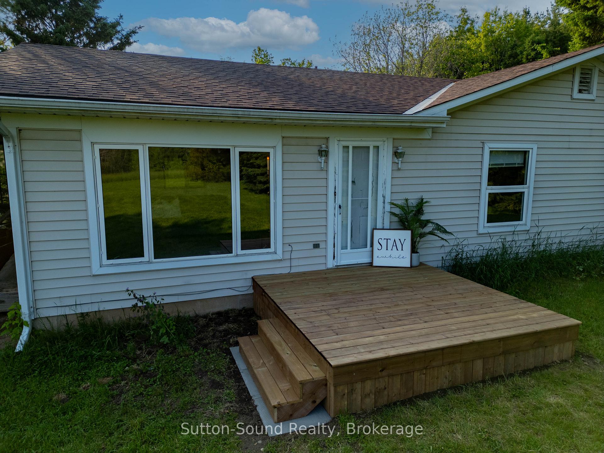 Photo 7 of 105331 10 Side Road, Meaford — HOMEH