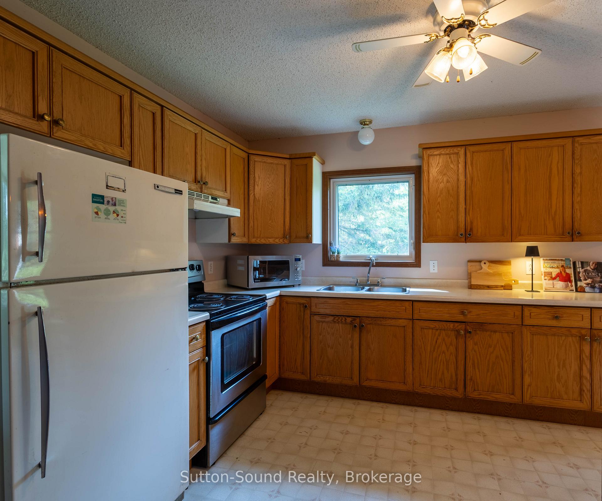 Photo 4 of 105331 10 Side Road, Meaford — HOMEH