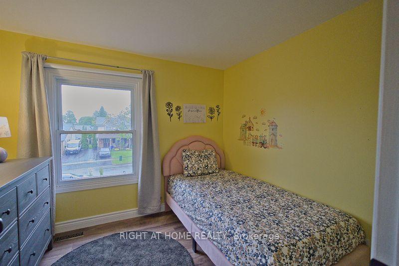 Photo 11 of 405 Fleetwood Drive, Oshawa, Eastdale — HOMEH