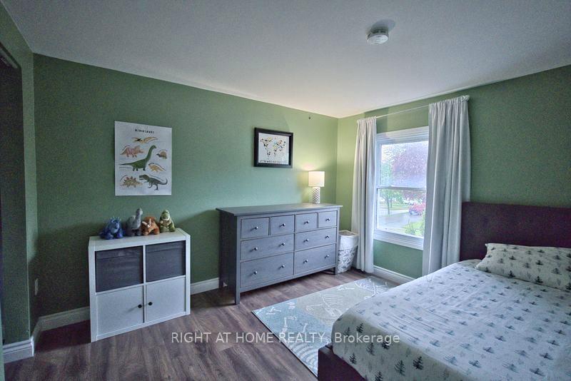 Photo 13 of 405 Fleetwood Drive, Oshawa, Eastdale — HOMEH