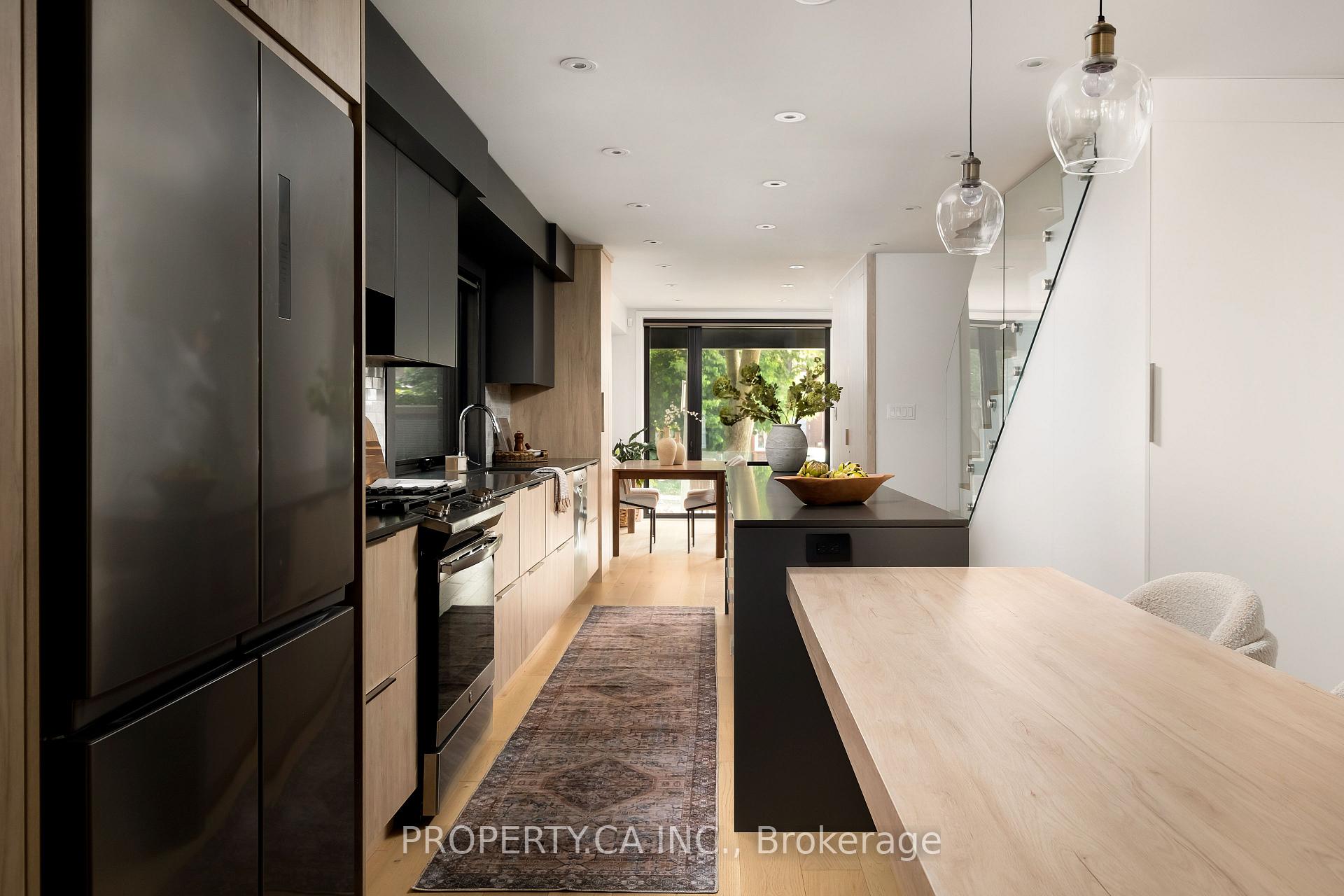 Photo 4 of 112 Billings Avenue, Toronto, Greenwood-Coxwell — HOMEH