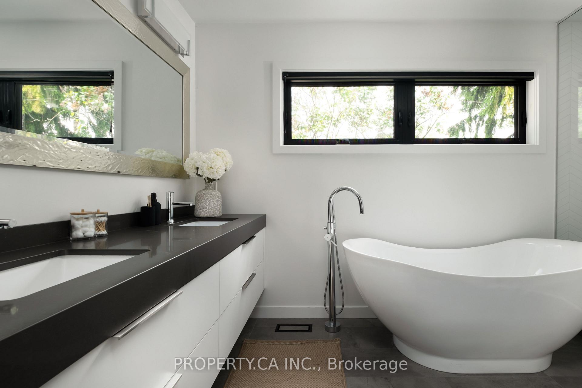 Photo 13 of 112 Billings Avenue, Toronto, Greenwood-Coxwell — HOMEH