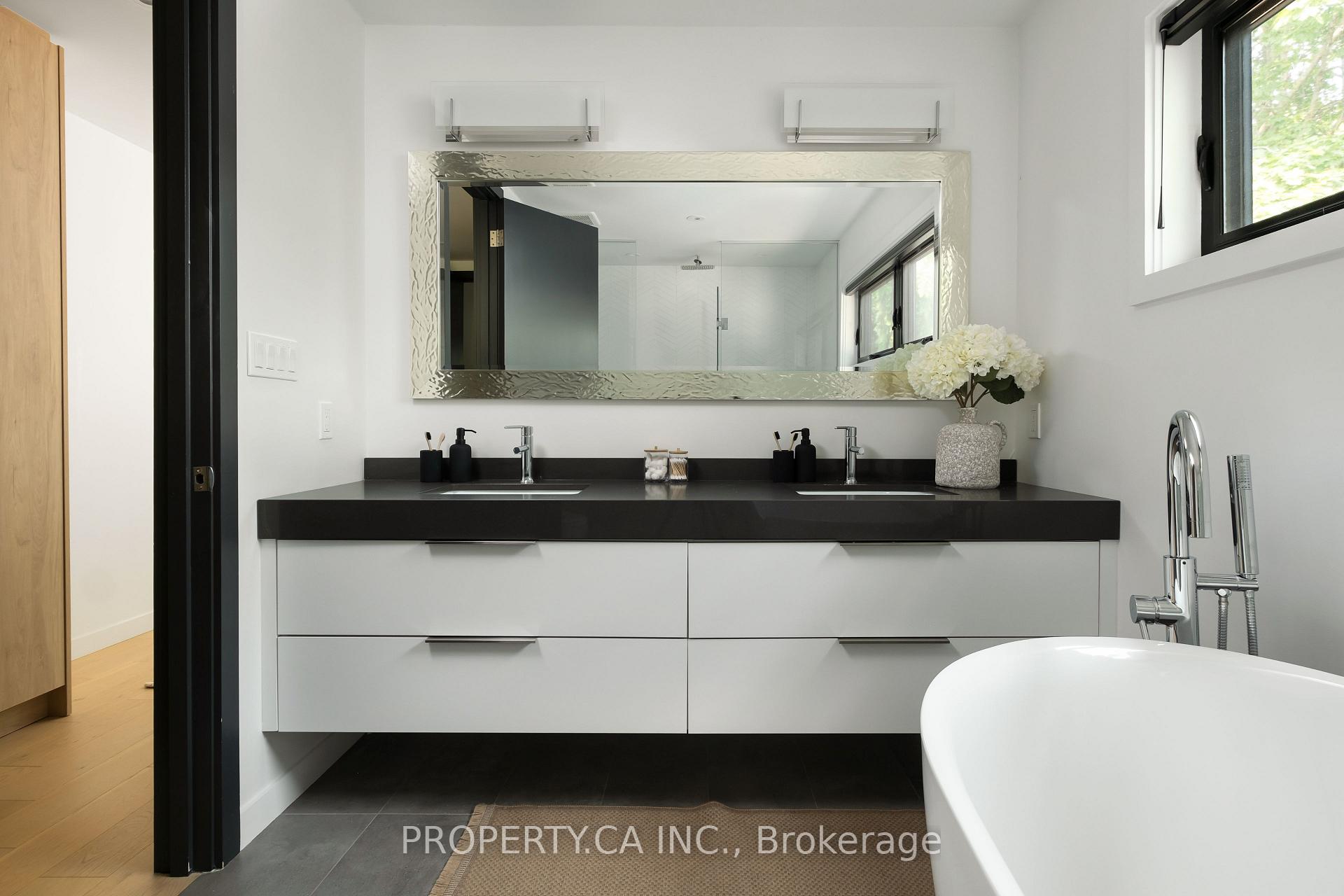 Photo 19 of 112 Billings Avenue, Toronto, Greenwood-Coxwell — HOMEH