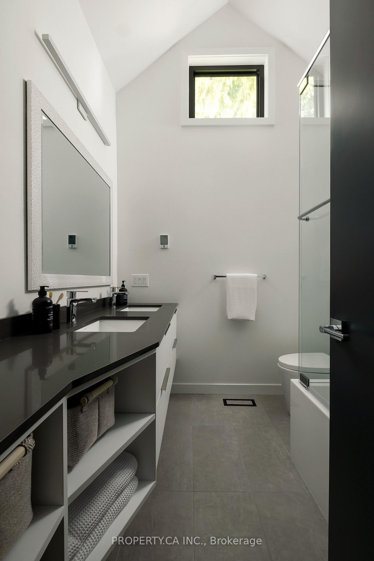 Photo 25 of 112 Billings Avenue, Toronto, Greenwood-Coxwell — HOMEH