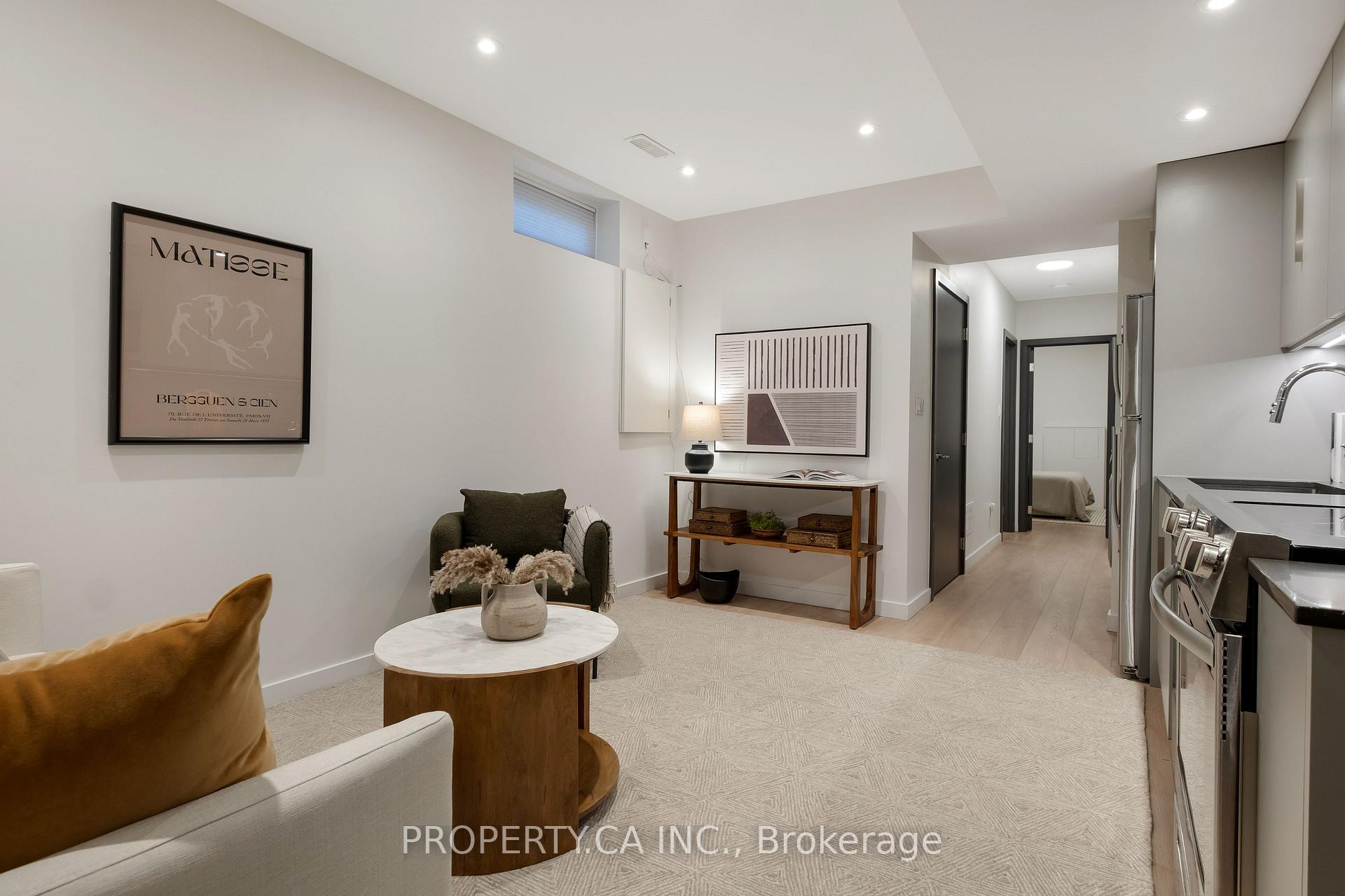 Photo 33 of 112 Billings Avenue, Toronto, Greenwood-Coxwell — HOMEH