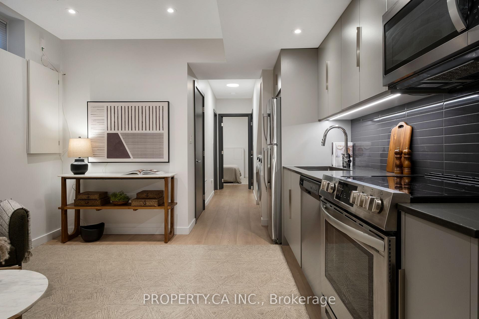 Photo 39 of 112 Billings Avenue, Toronto, Greenwood-Coxwell — HOMEH
