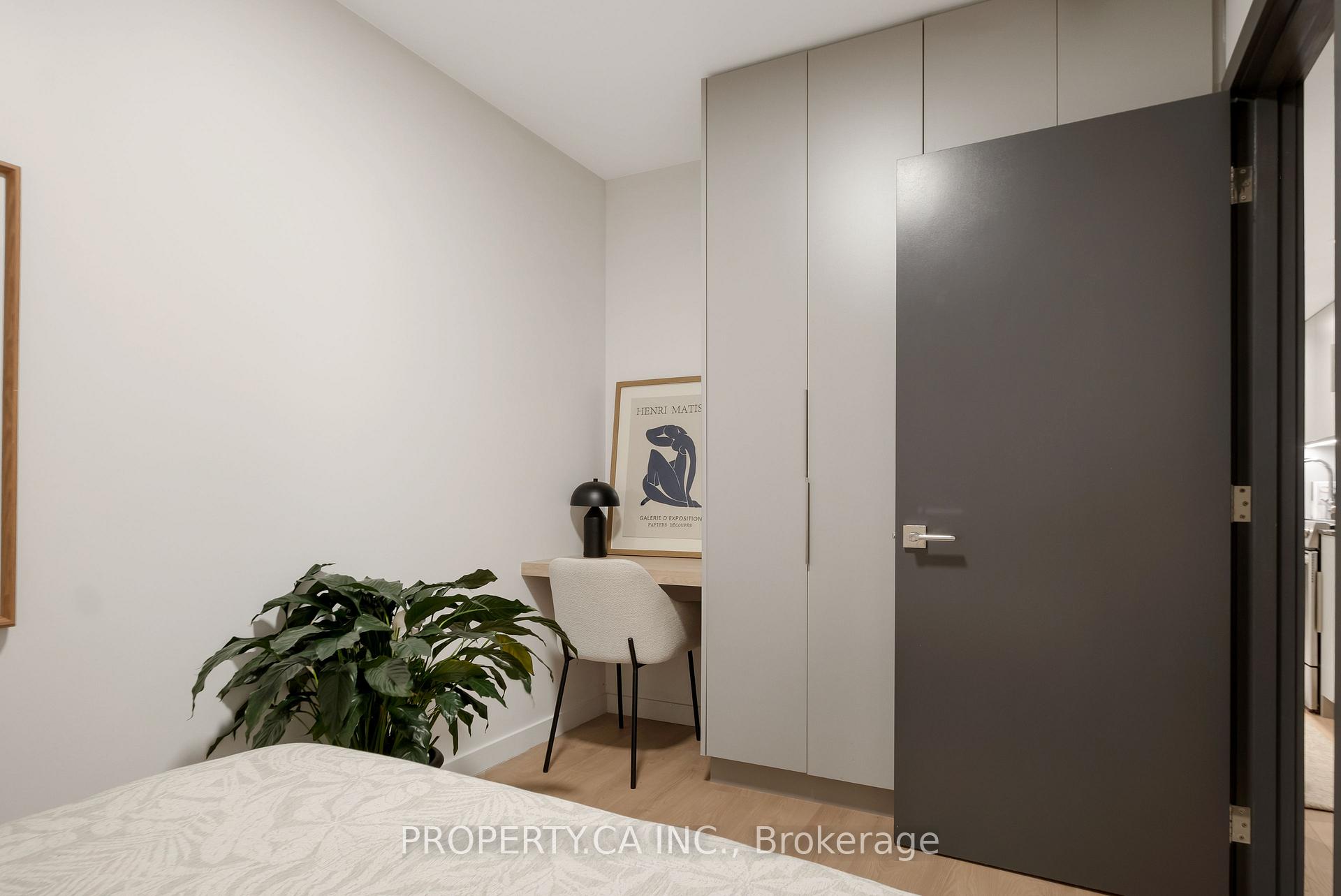 Photo 42 of 112 Billings Avenue, Toronto, Greenwood-Coxwell — HOMEH