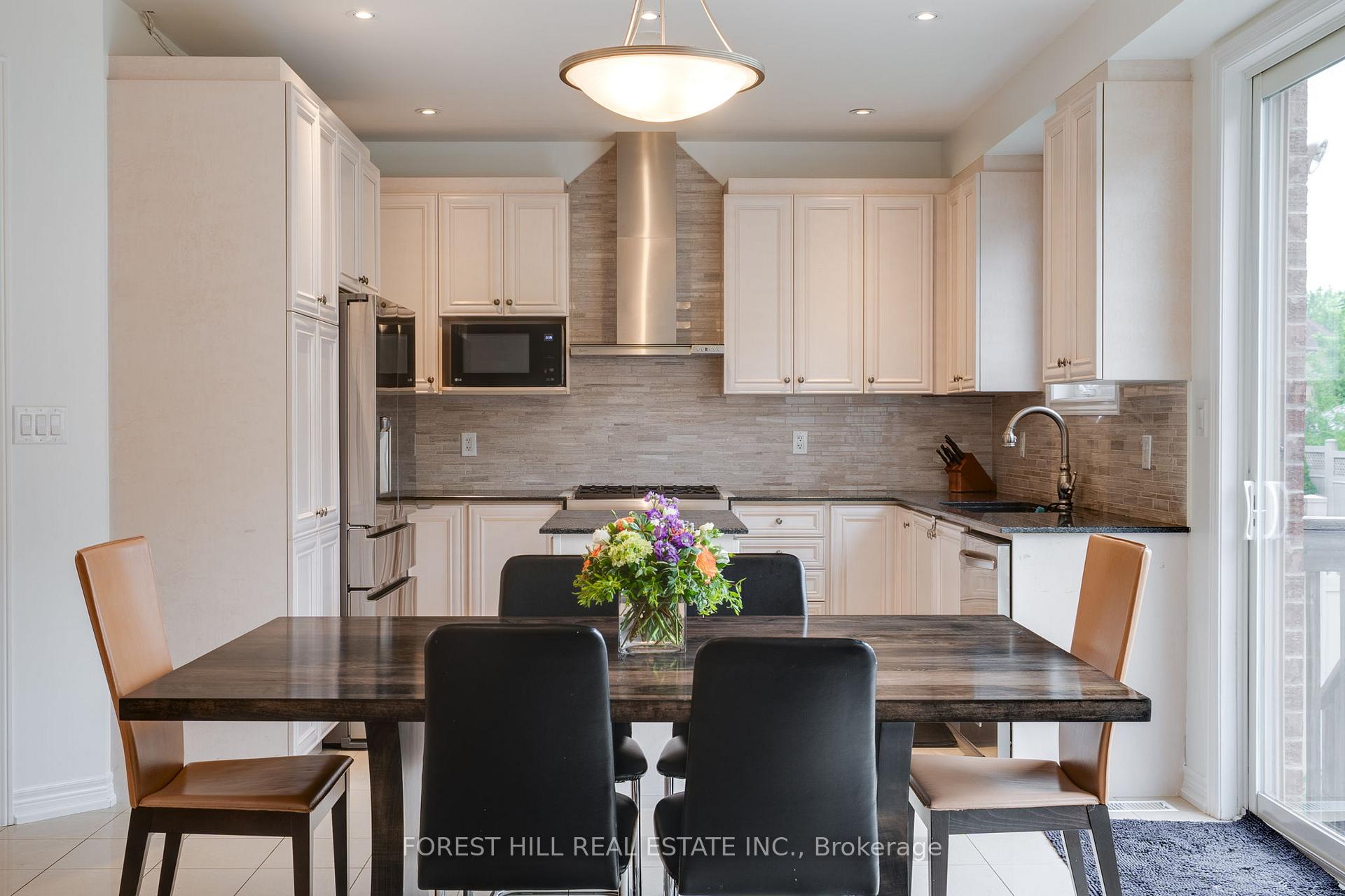 Photo 27 of 127 Rumsey Road, Vaughan, Patterson — HOMEH