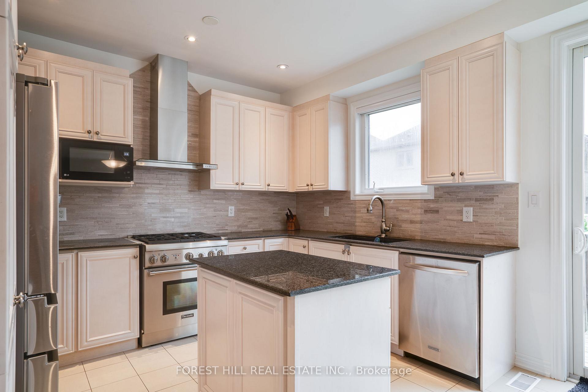 Photo 2 of 127 Rumsey Road, Vaughan, Patterson — HOMEH