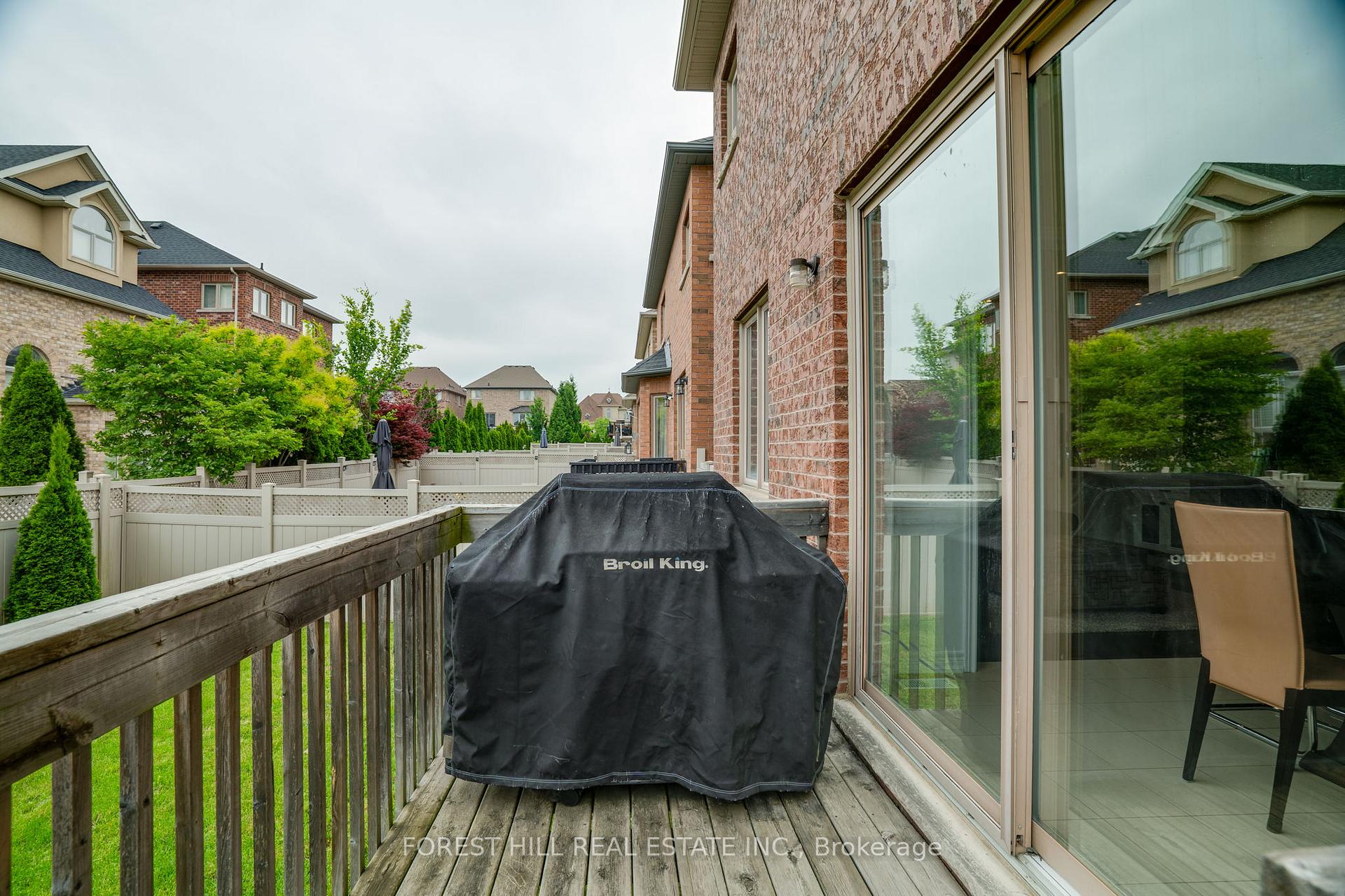 Photo 33 of 127 Rumsey Road, Vaughan, Patterson — HOMEH