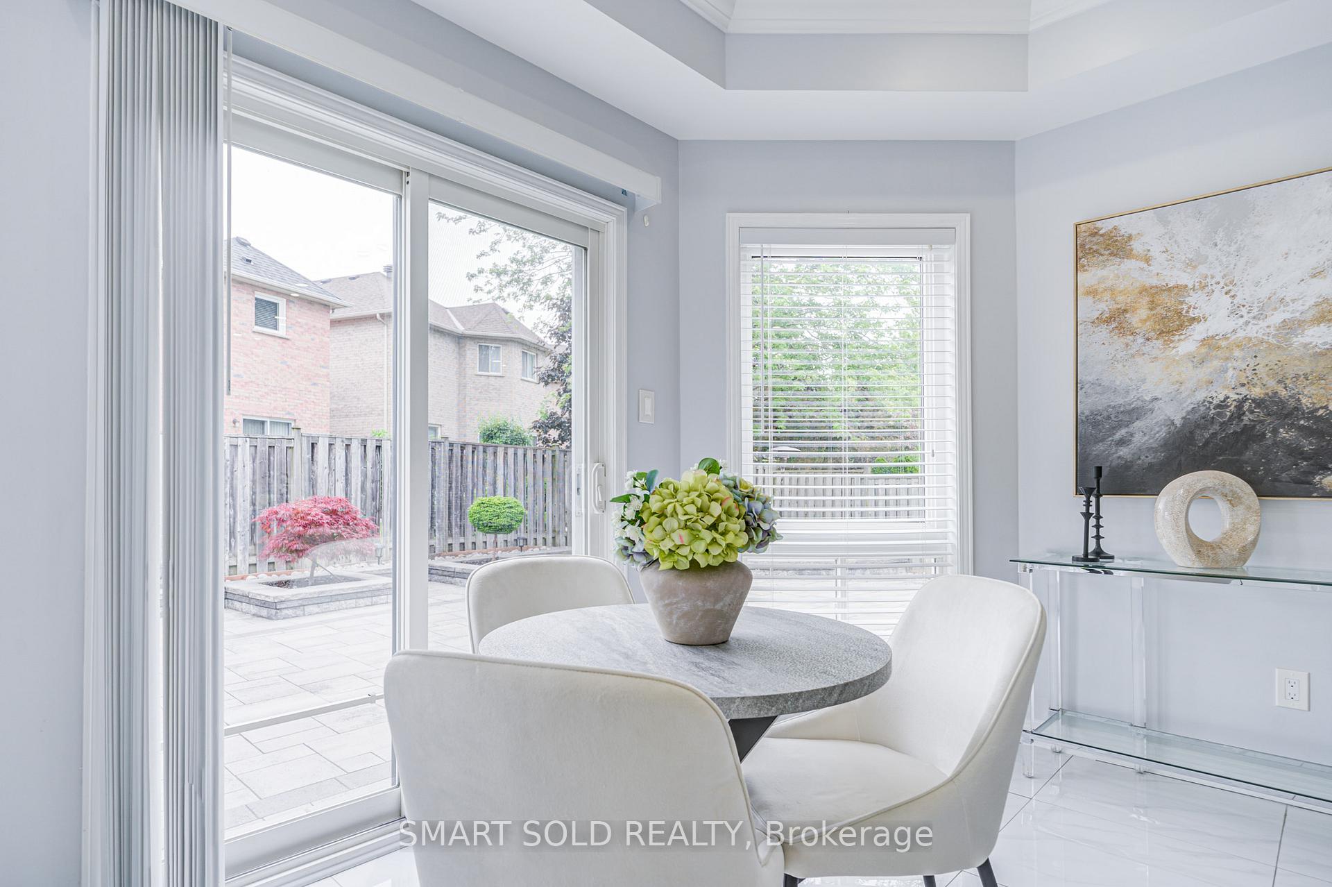 Photo 8 of 51 Houndsbrook Crescent, Markham, Markville — HOMEH