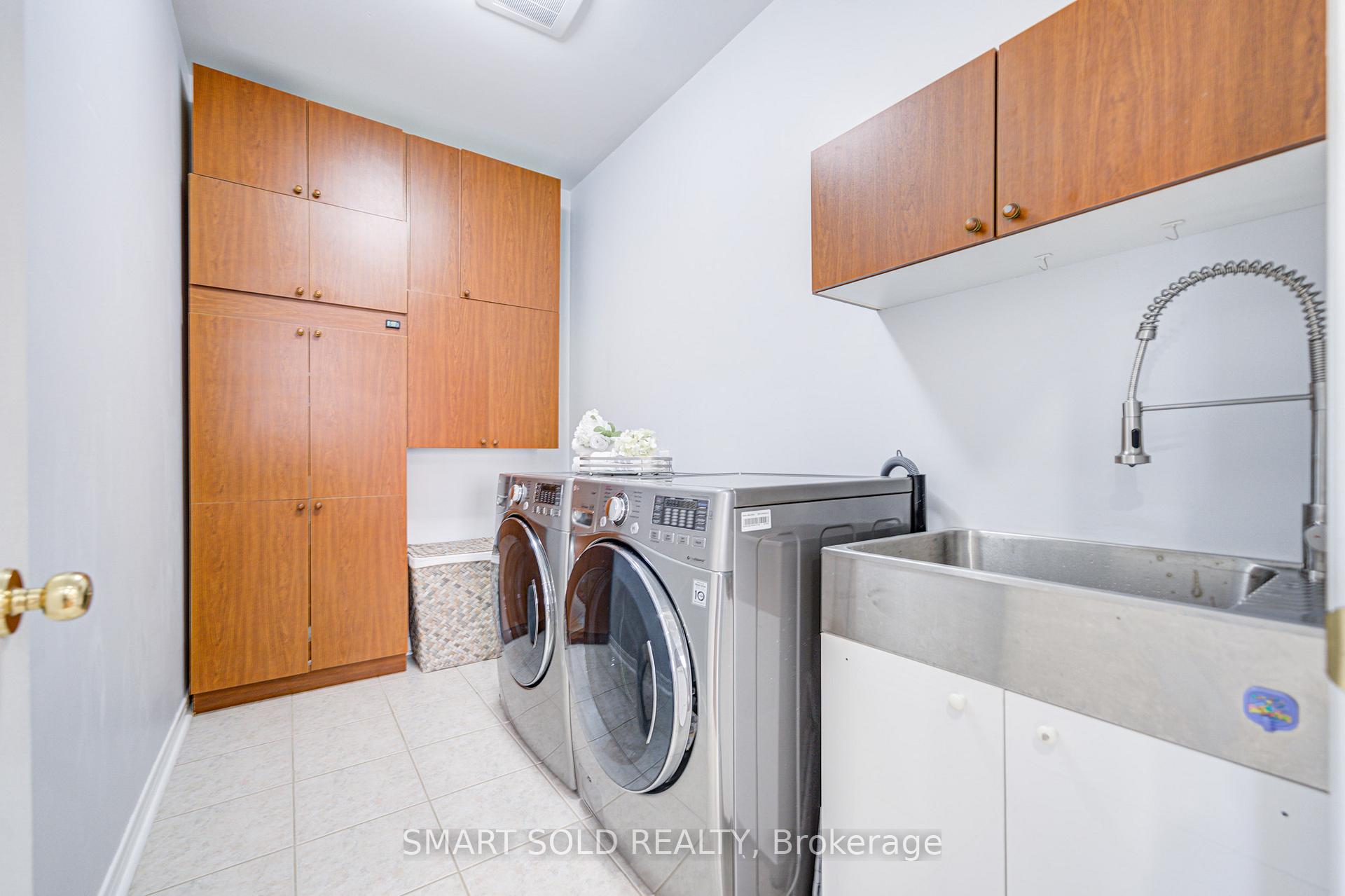 Photo 28 of 51 Houndsbrook Crescent, Markham, Markville — HOMEH