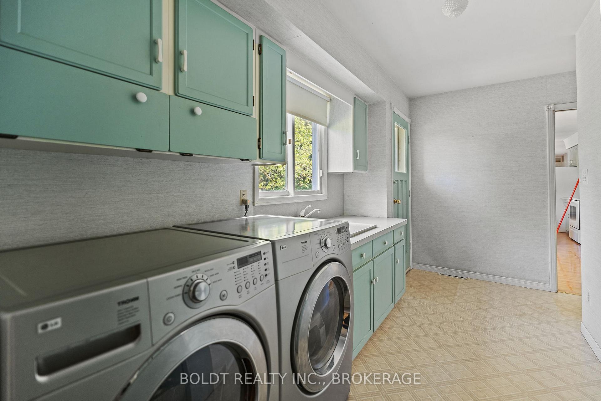 Photo 11 of 1842 Third Street, St. Catharines, Rural Fourth — HOMEH