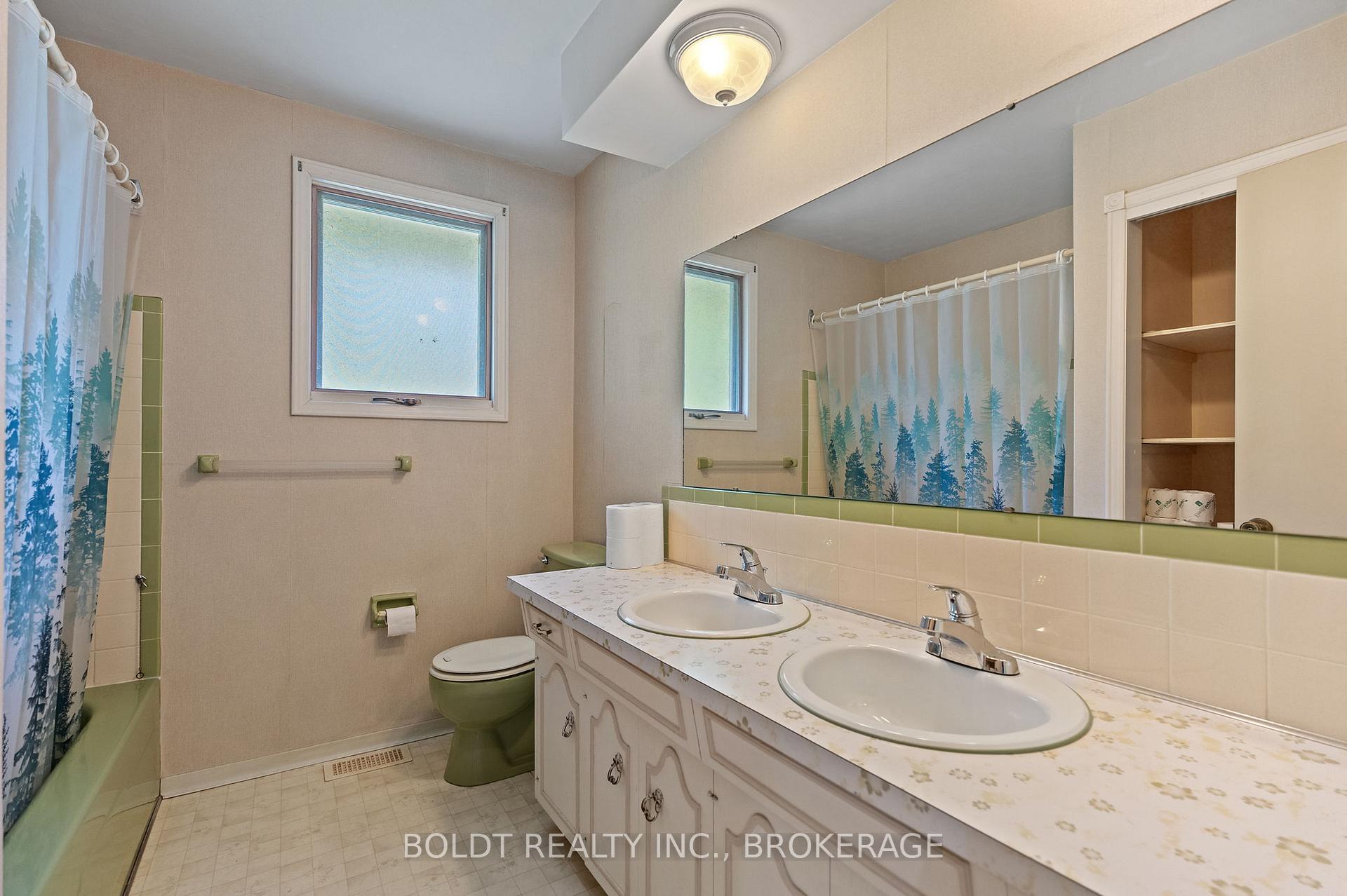 Photo 46 of 1842 Third Street, St. Catharines, Rural Fourth — HOMEH