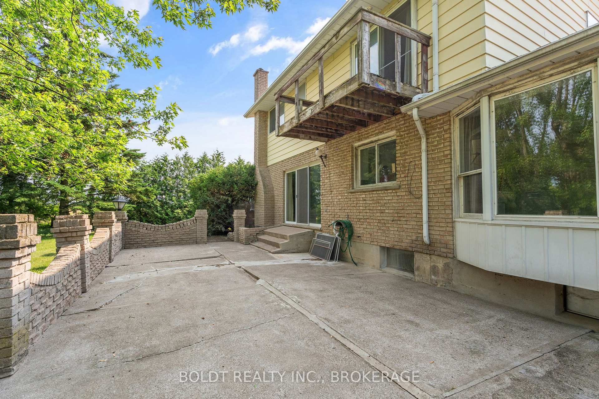 Photo 41 of 1842 Third Street, St. Catharines, Rural Fourth — HOMEH