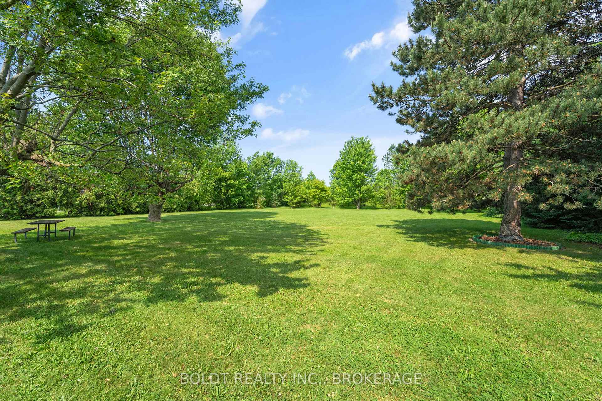 Photo 22 of 1842 Third Street, St. Catharines, Rural Fourth — HOMEH