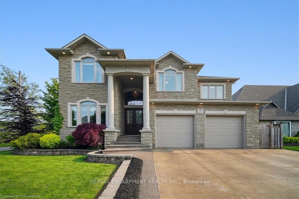 Photo 5 of 30 Parkmanor Drive, Hamilton, Stoney Creek — HOMEH