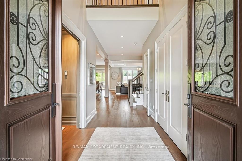 Photo 11 of 30 Parkmanor Drive, Hamilton, Stoney Creek — HOMEH