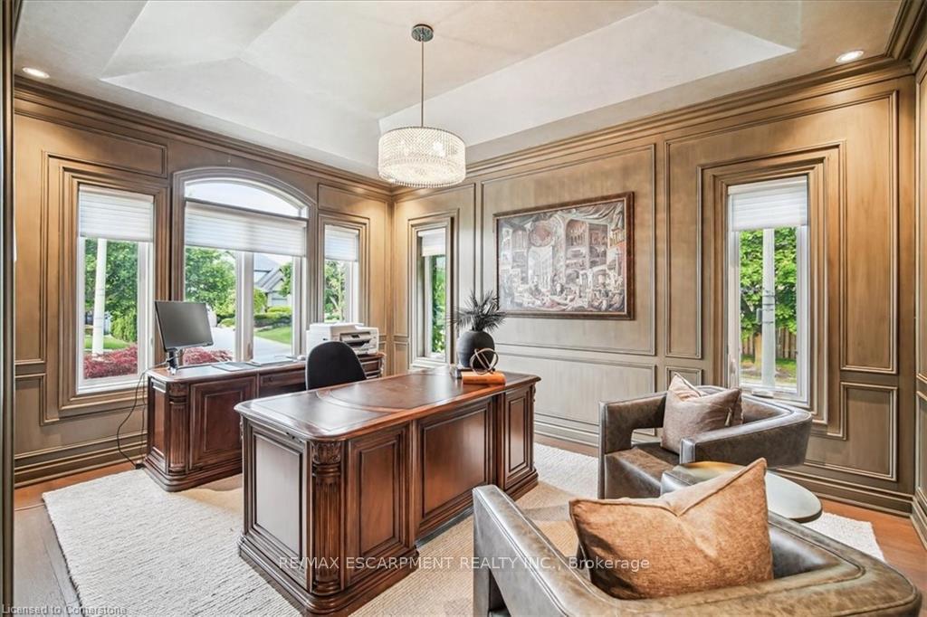 Photo 19 of 30 Parkmanor Drive, Hamilton, Stoney Creek — HOMEH