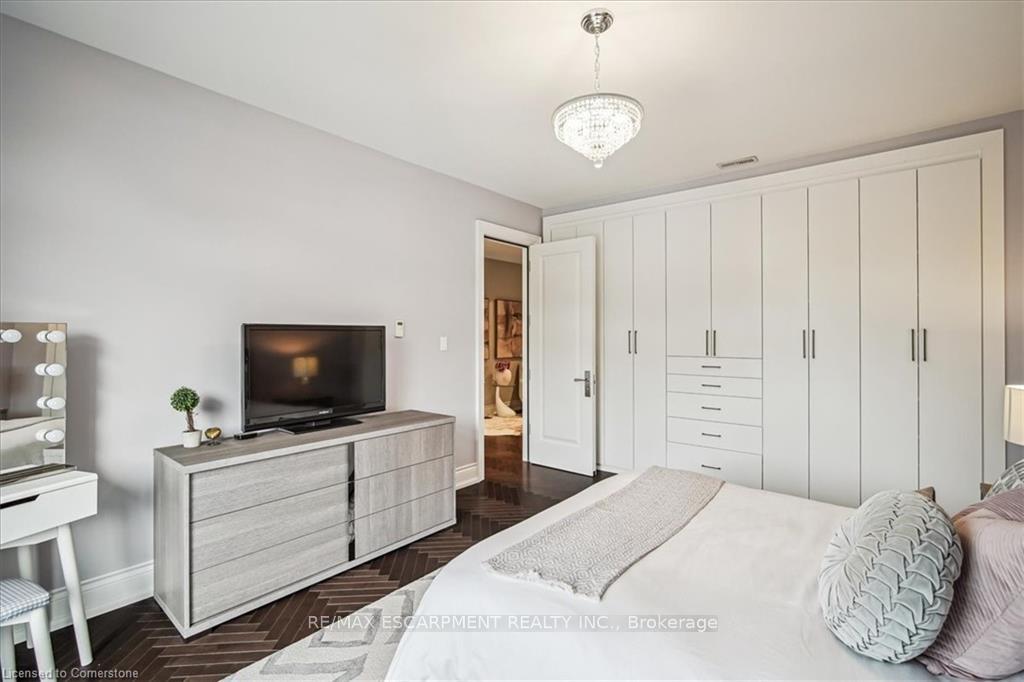 Photo 27 of 30 Parkmanor Drive, Hamilton, Stoney Creek — HOMEH