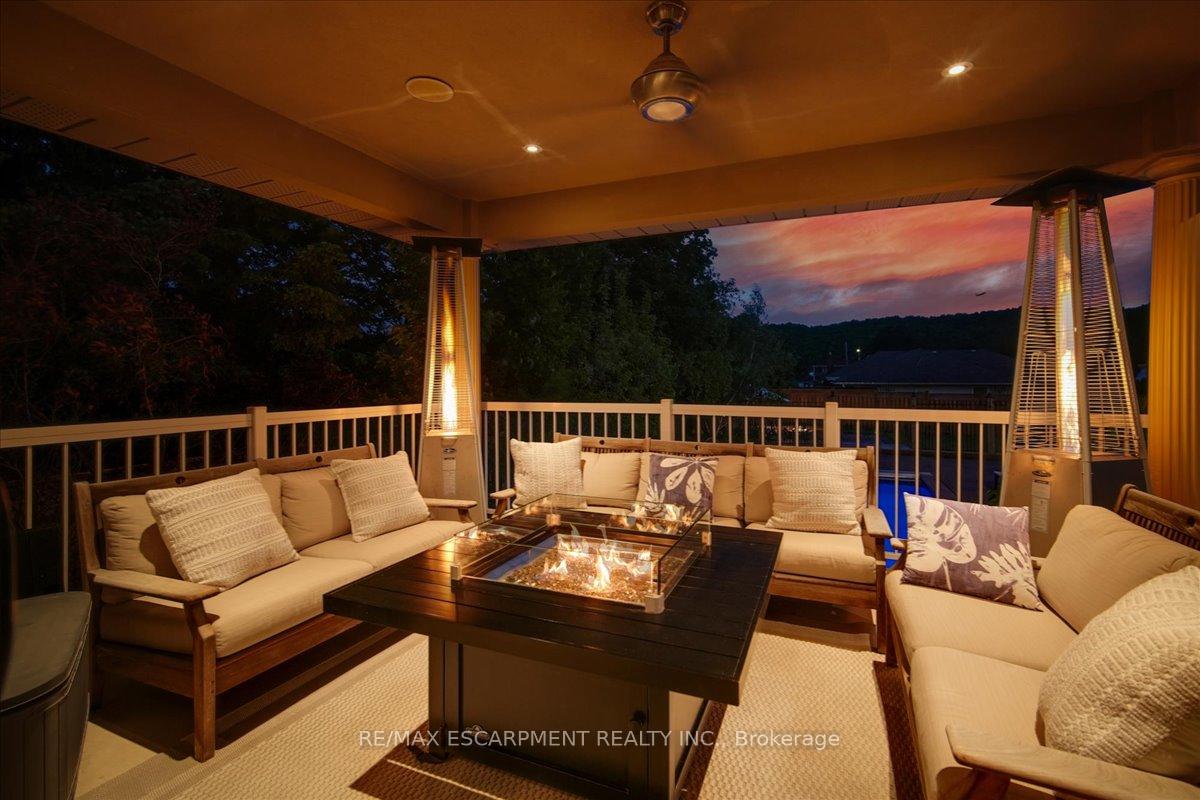 Photo 43 of 30 Parkmanor Drive, Hamilton, Stoney Creek — HOMEH