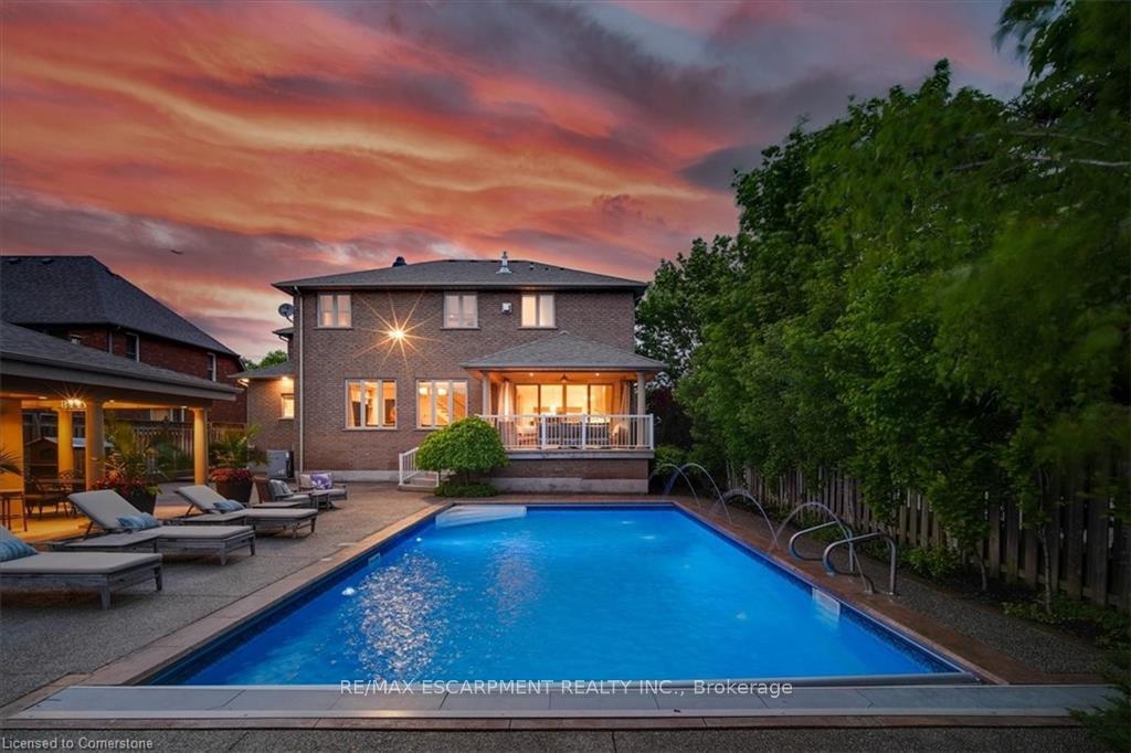 Photo 45 of 30 Parkmanor Drive, Hamilton, Stoney Creek — HOMEH